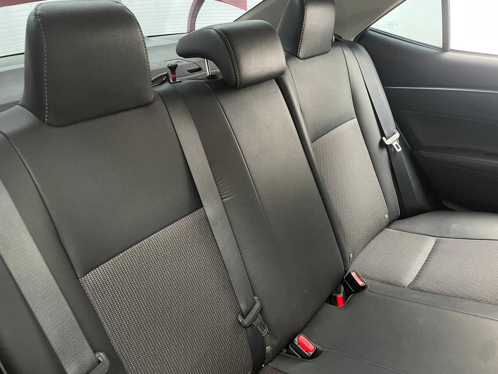 Thumbnail: 2014 Toyota Corolla - 6