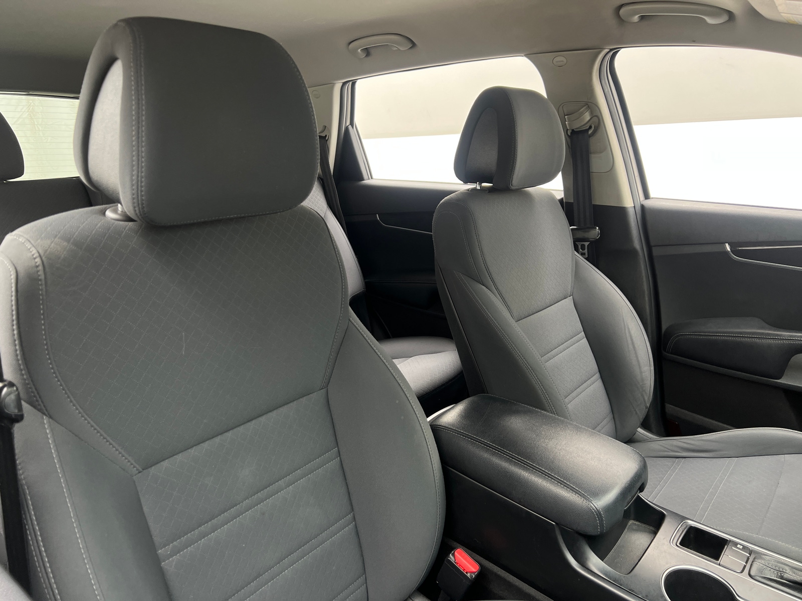 Thumbnail: 2016 Kia Sorento - 2