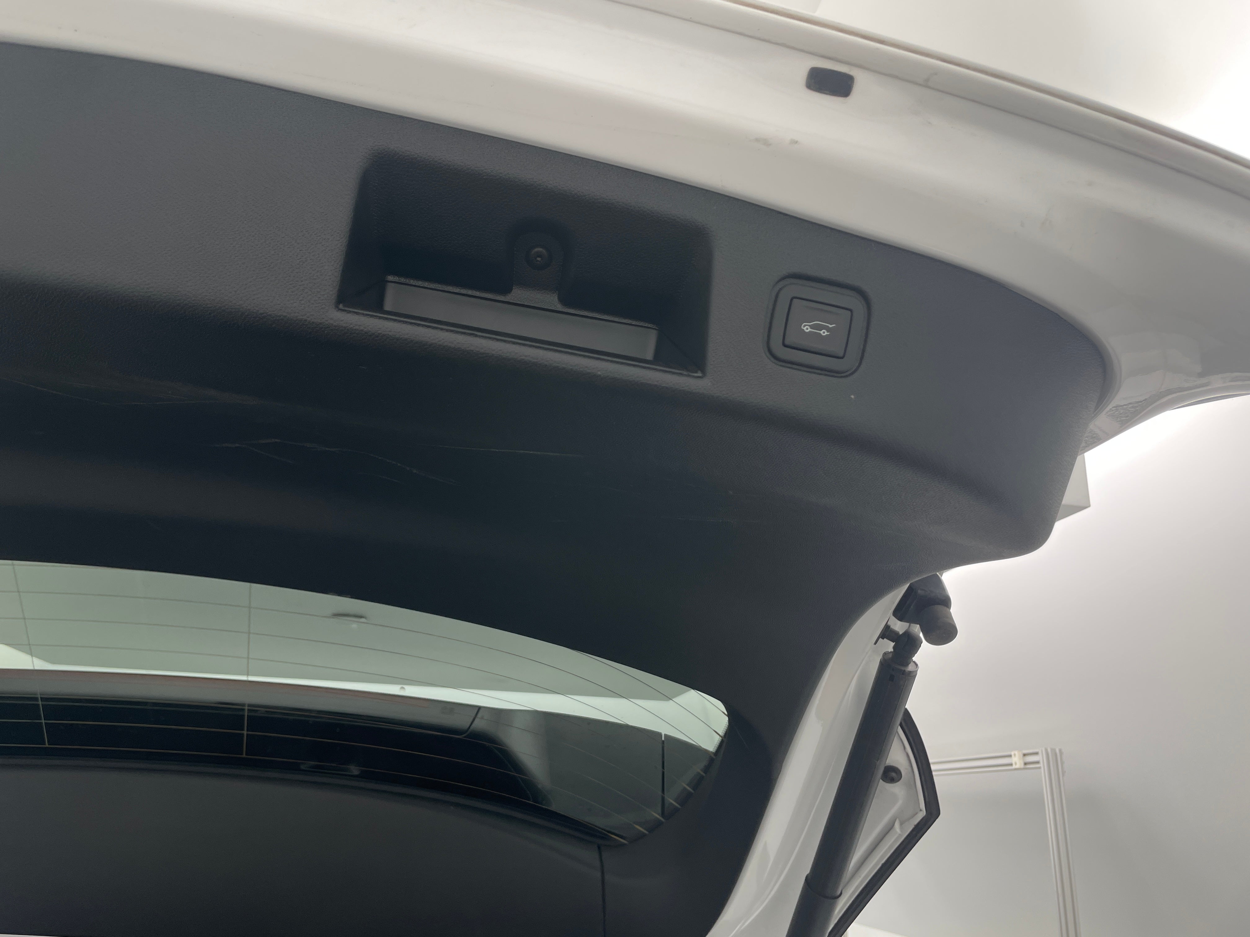 Used 2024 Chevrolet Blazer EV LT with VIN 3GNKDBRJXRS186812 for sale in Pewaukee, WI