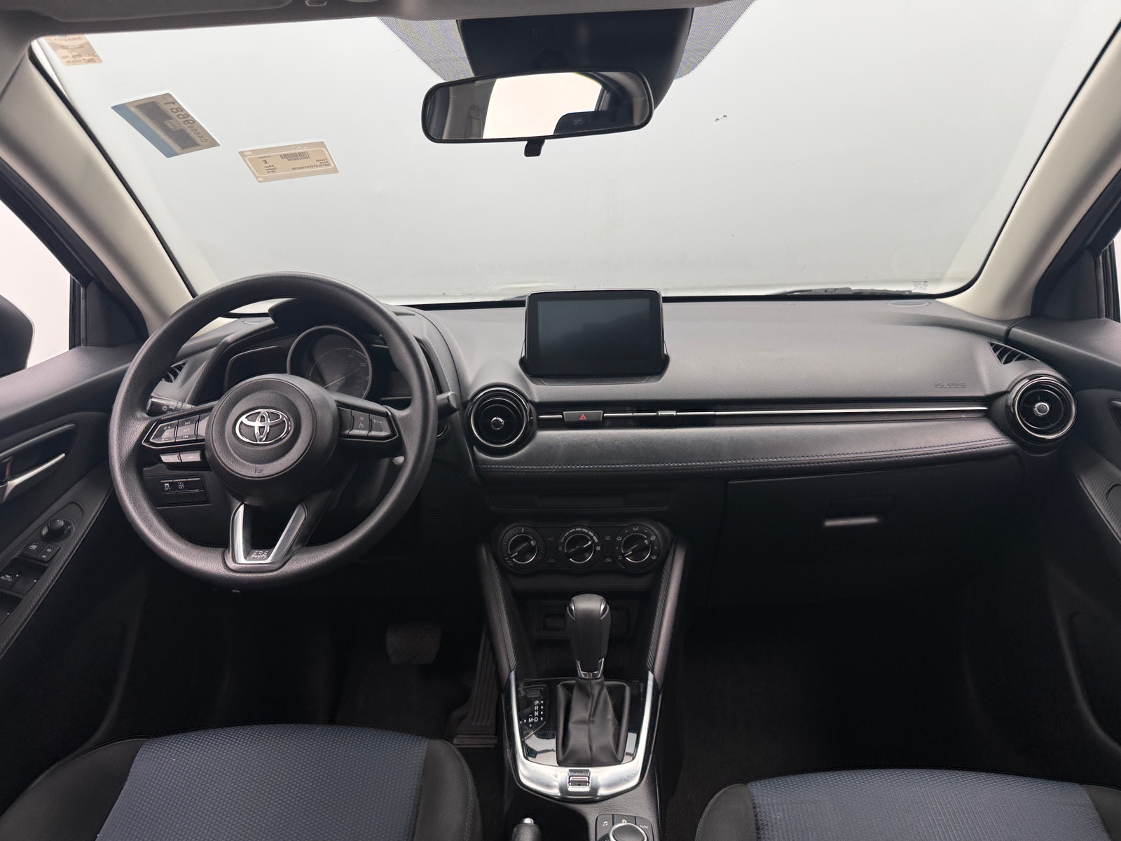 Thumbnail: 2019 Toyota Yaris - 3