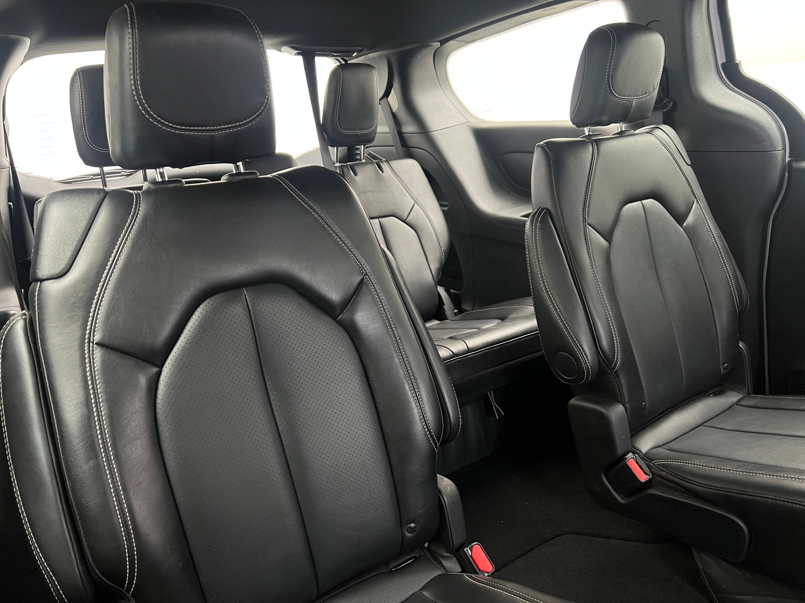 Thumbnail: 2025 Chrysler Pacifica - 5