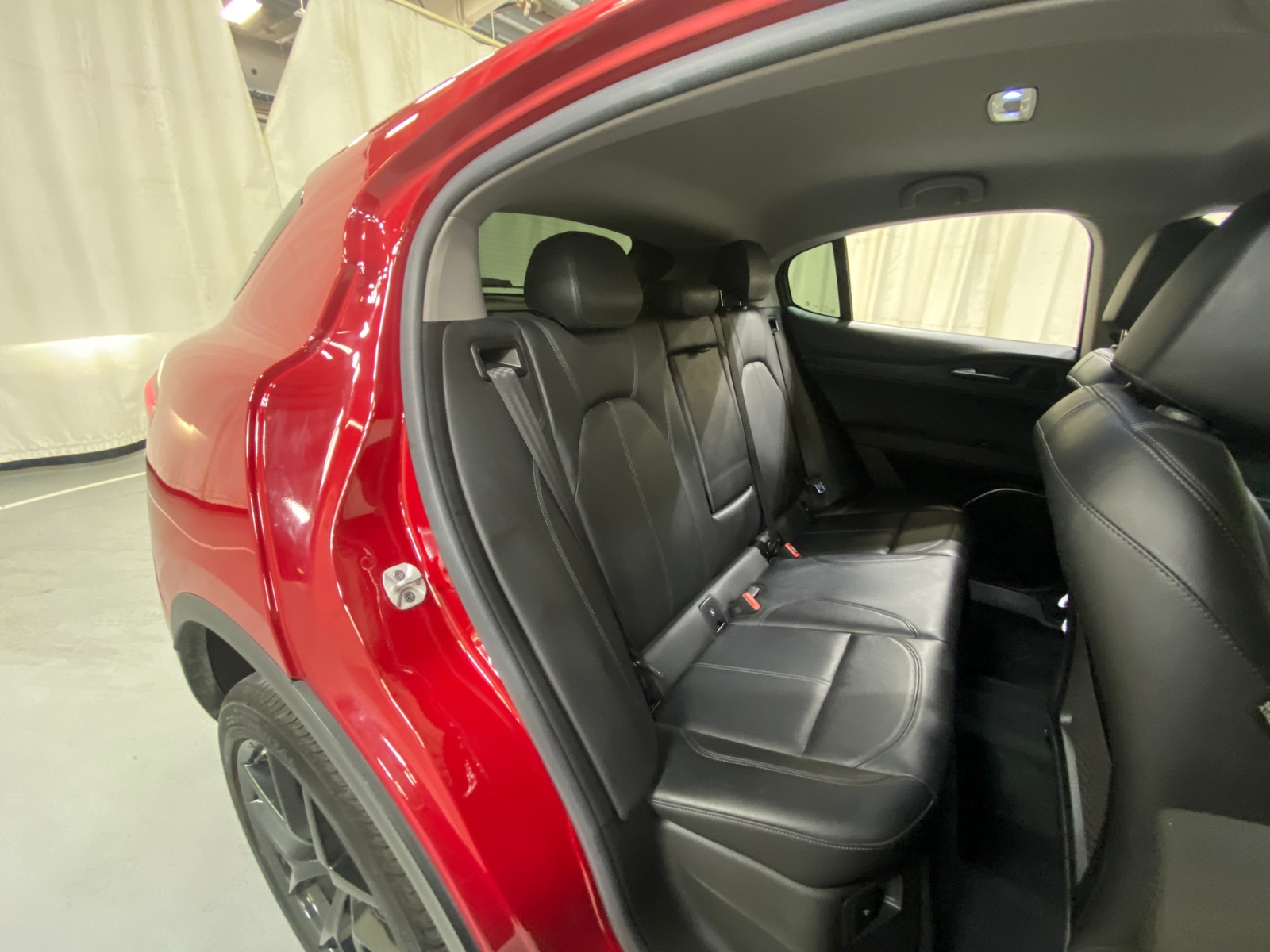 Thumbnail: 2020 Alfa Romeo Stelvio - 5