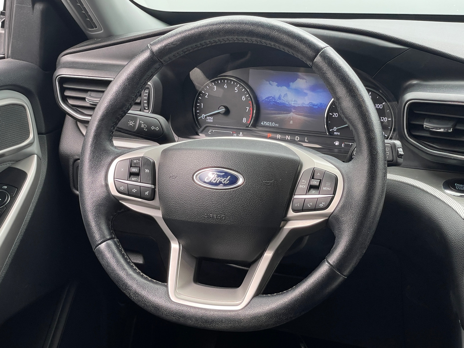 Thumbnail: 2022 Ford Explorer - 4