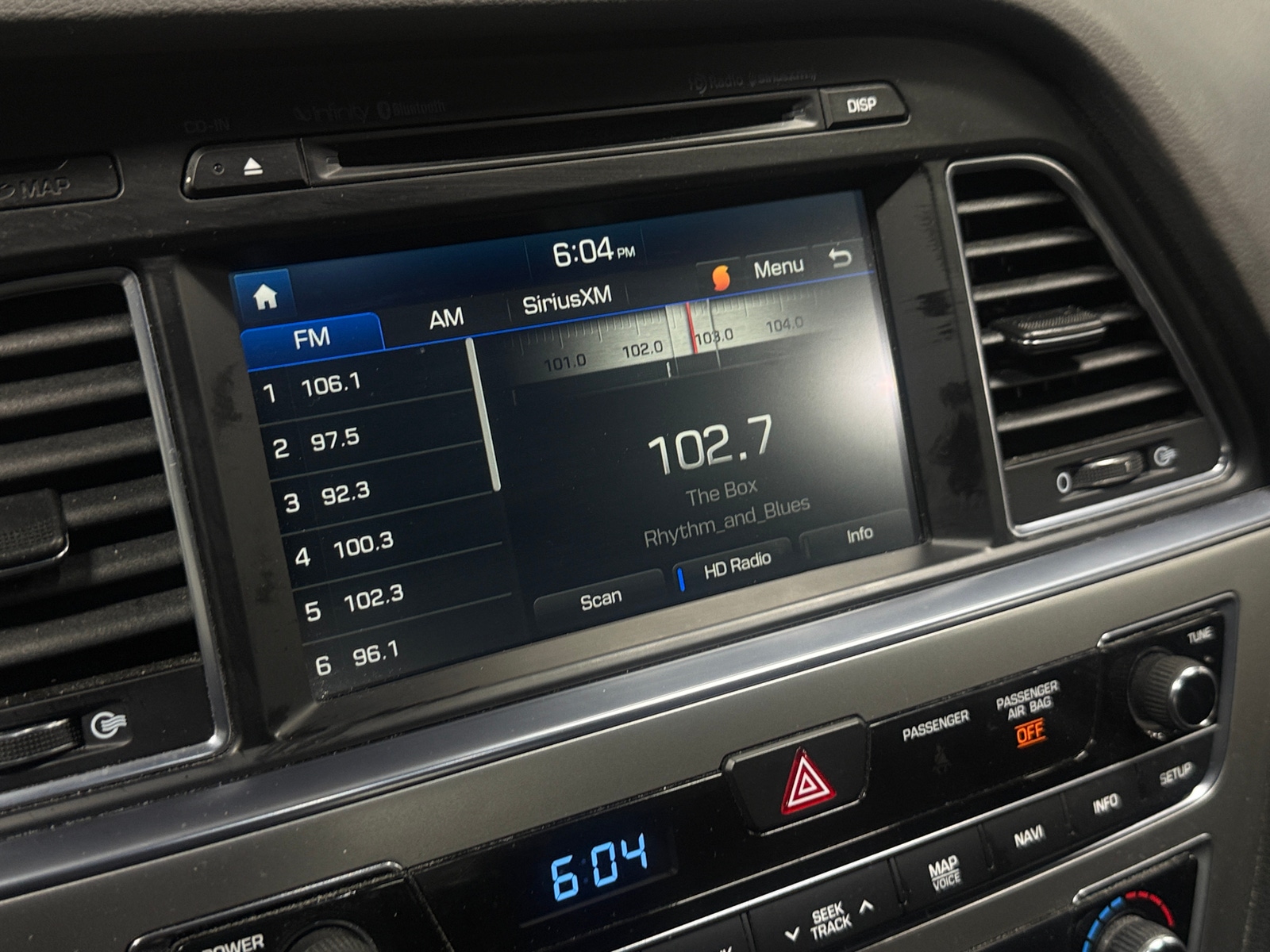 Thumbnail: 2015 Hyundai Sonata - 3