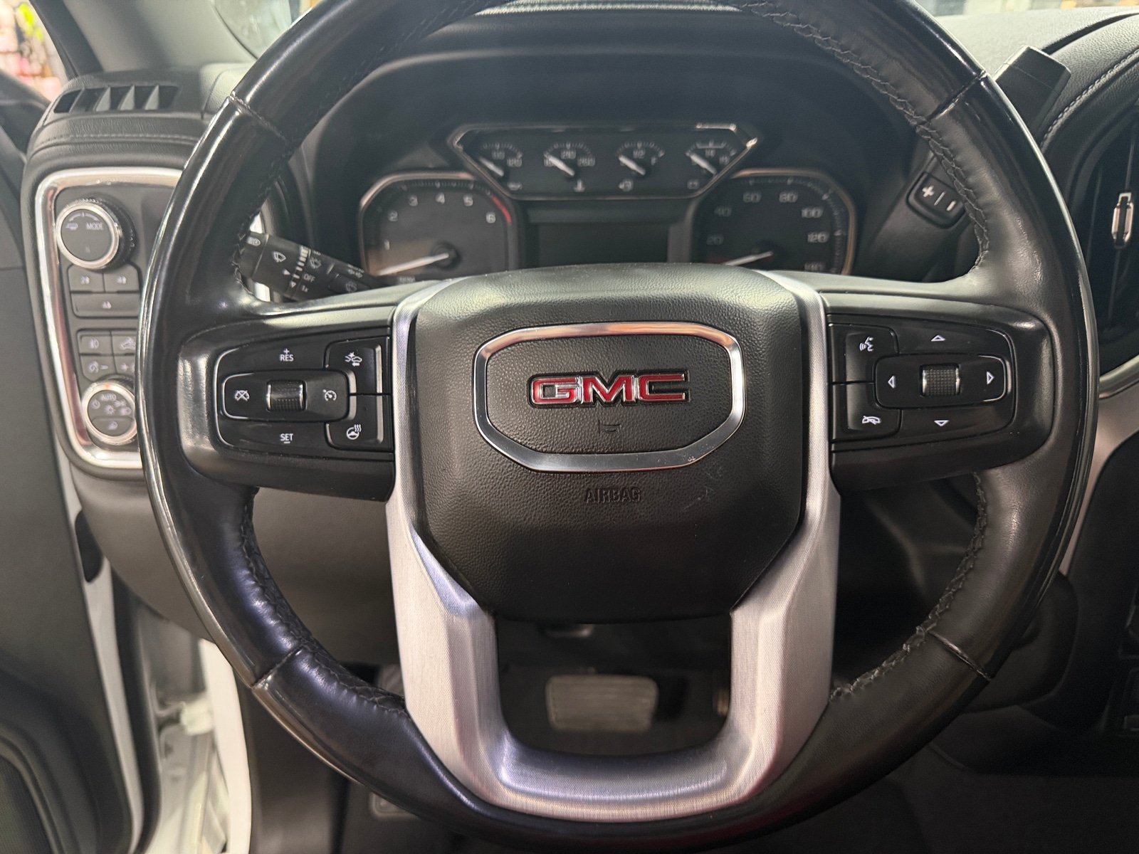 Thumbnail: 2023 GMC Sierra 2500 - 5