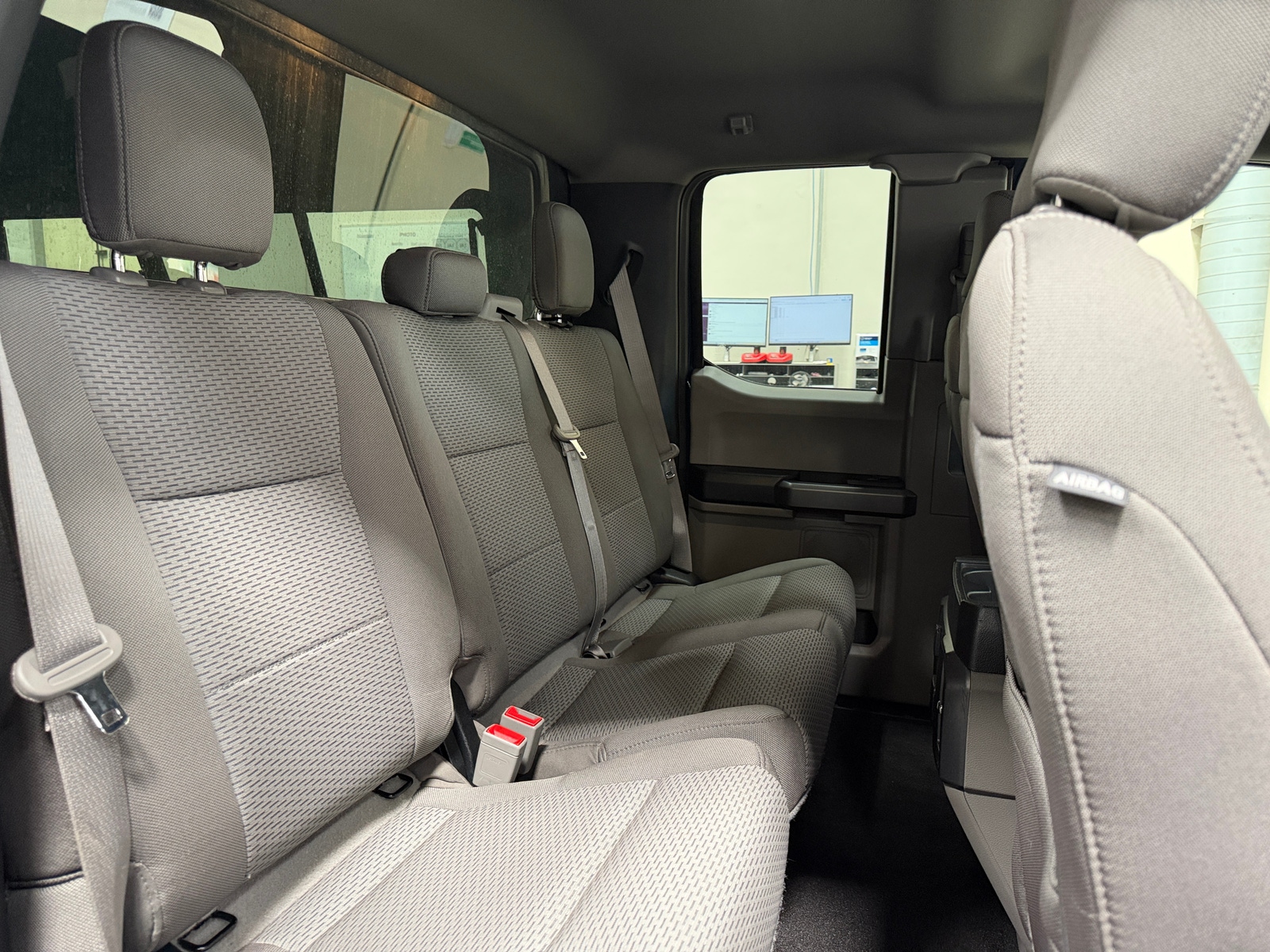 Thumbnail: 2020 Ford Econoline - 6
