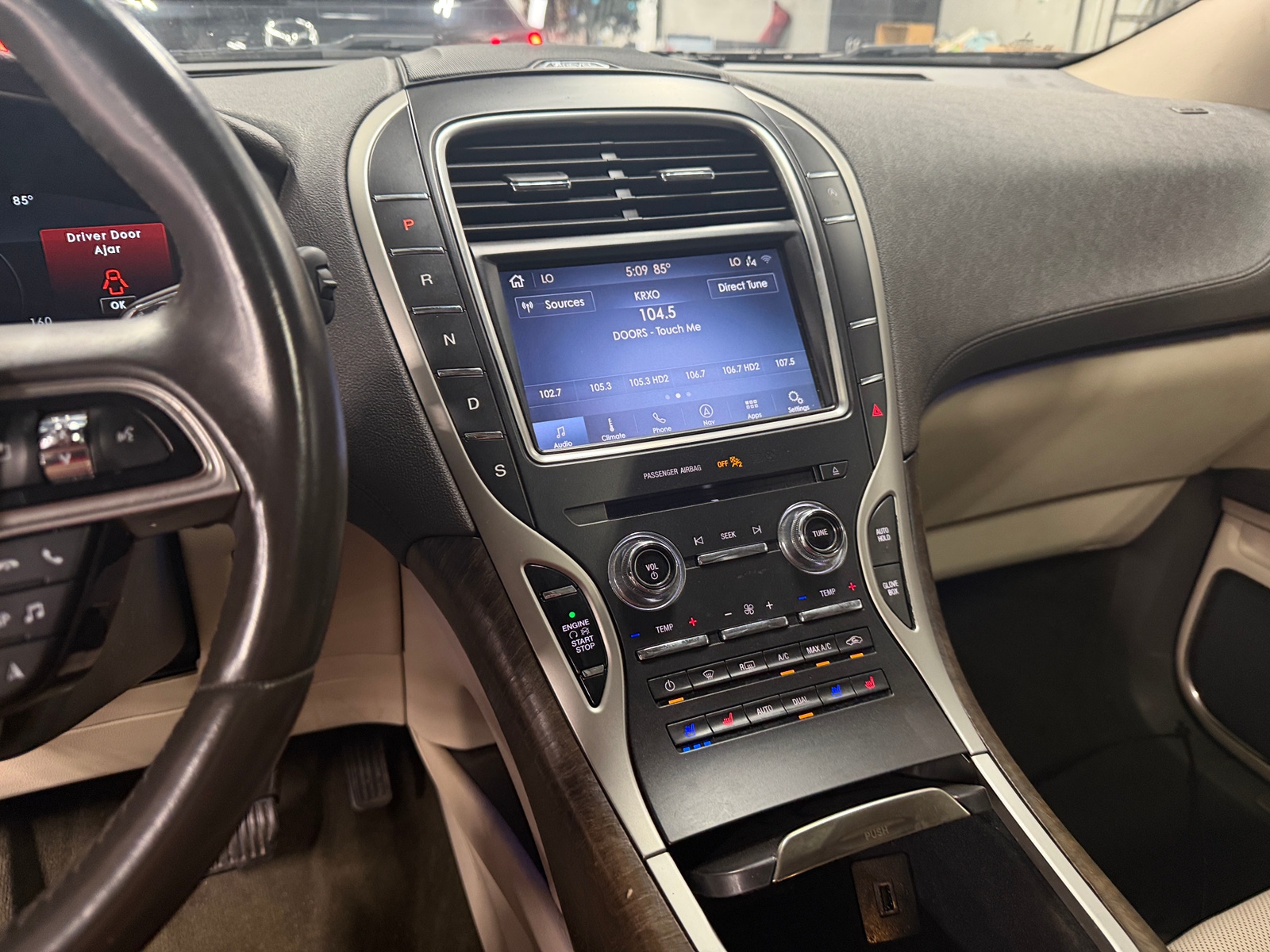 Thumbnail: 2020 Lincoln Nautilus - 3