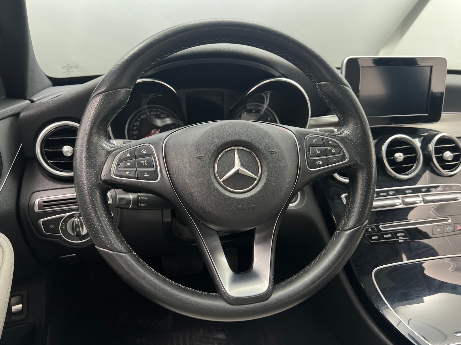 Thumbnail: 2018 Mercedes-Benz C-Class - 4