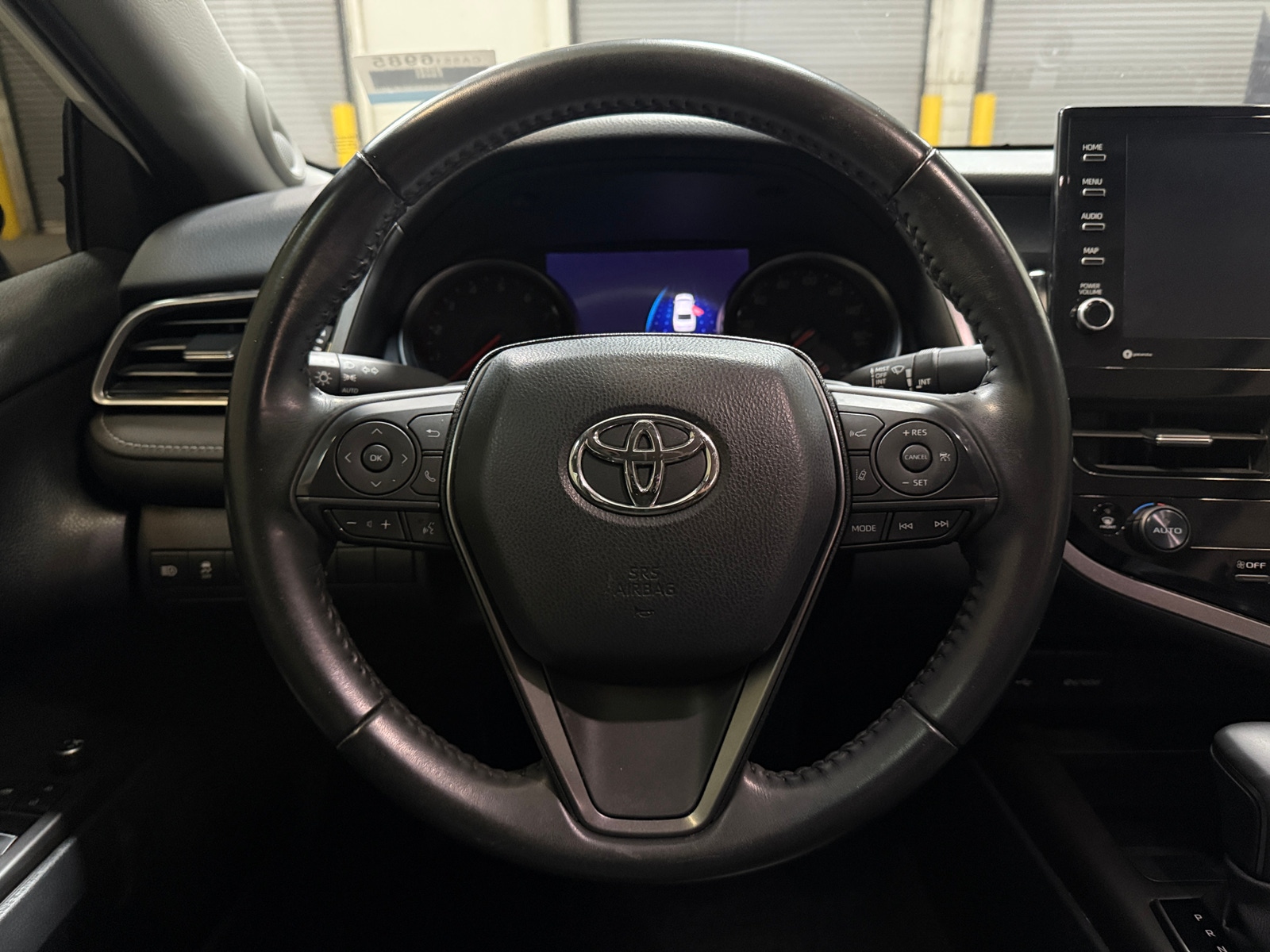 Thumbnail: 2022 Toyota Camry - 4