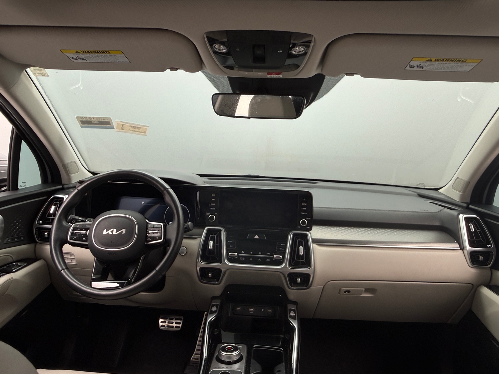 Thumbnail: 2023 Kia Sorento - 2