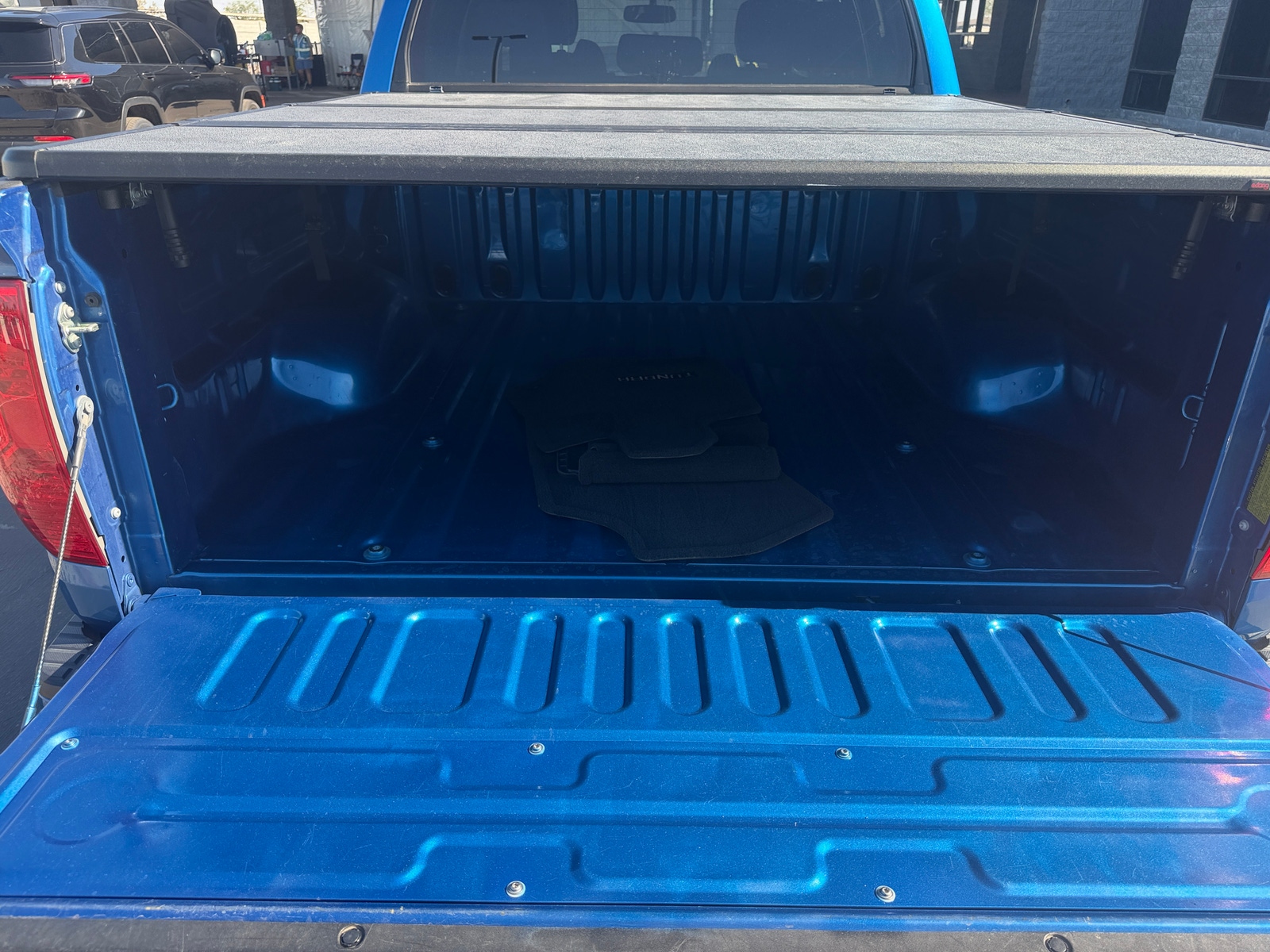 Thumbnail: 2017 Toyota Tundra - 7