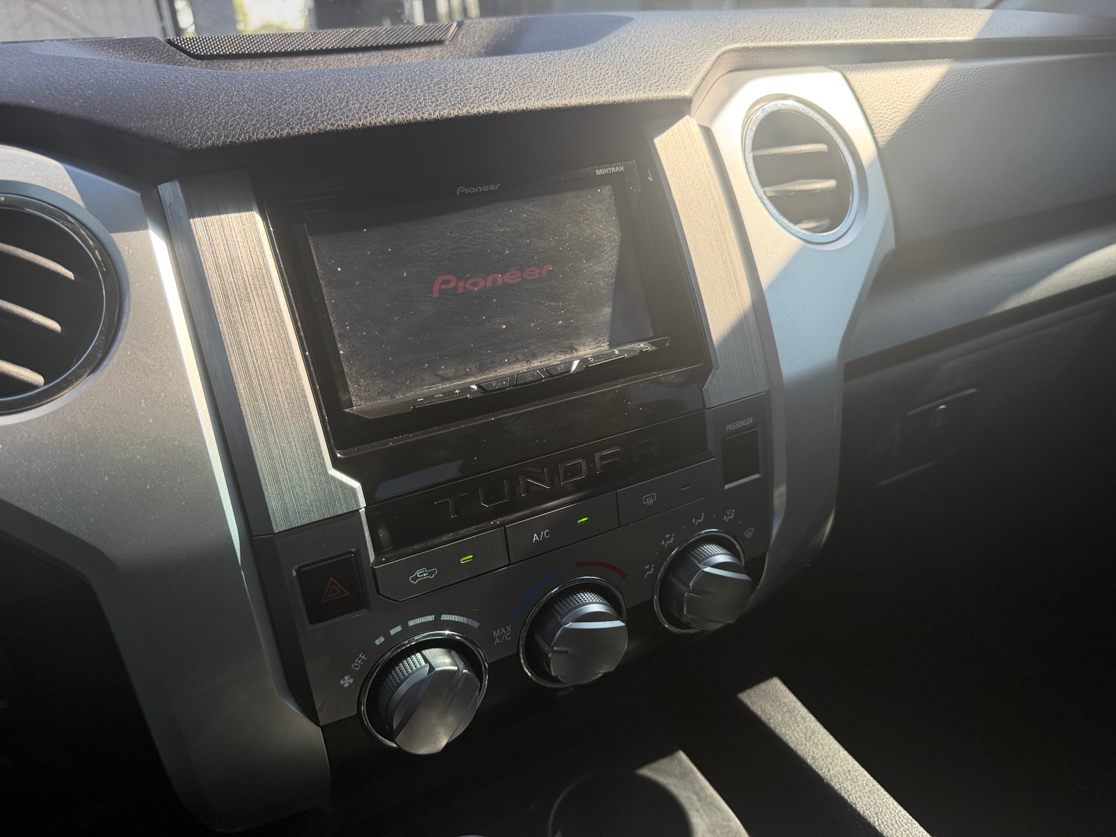Thumbnail: 2017 Toyota Tundra - 4