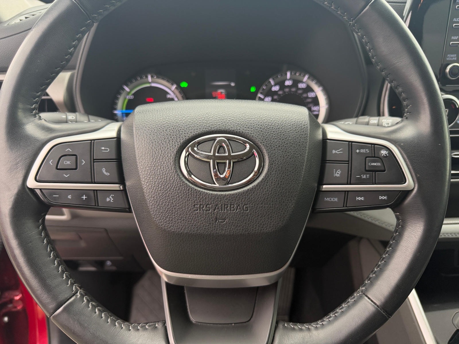 Thumbnail: 2022 Toyota Highlander - 5