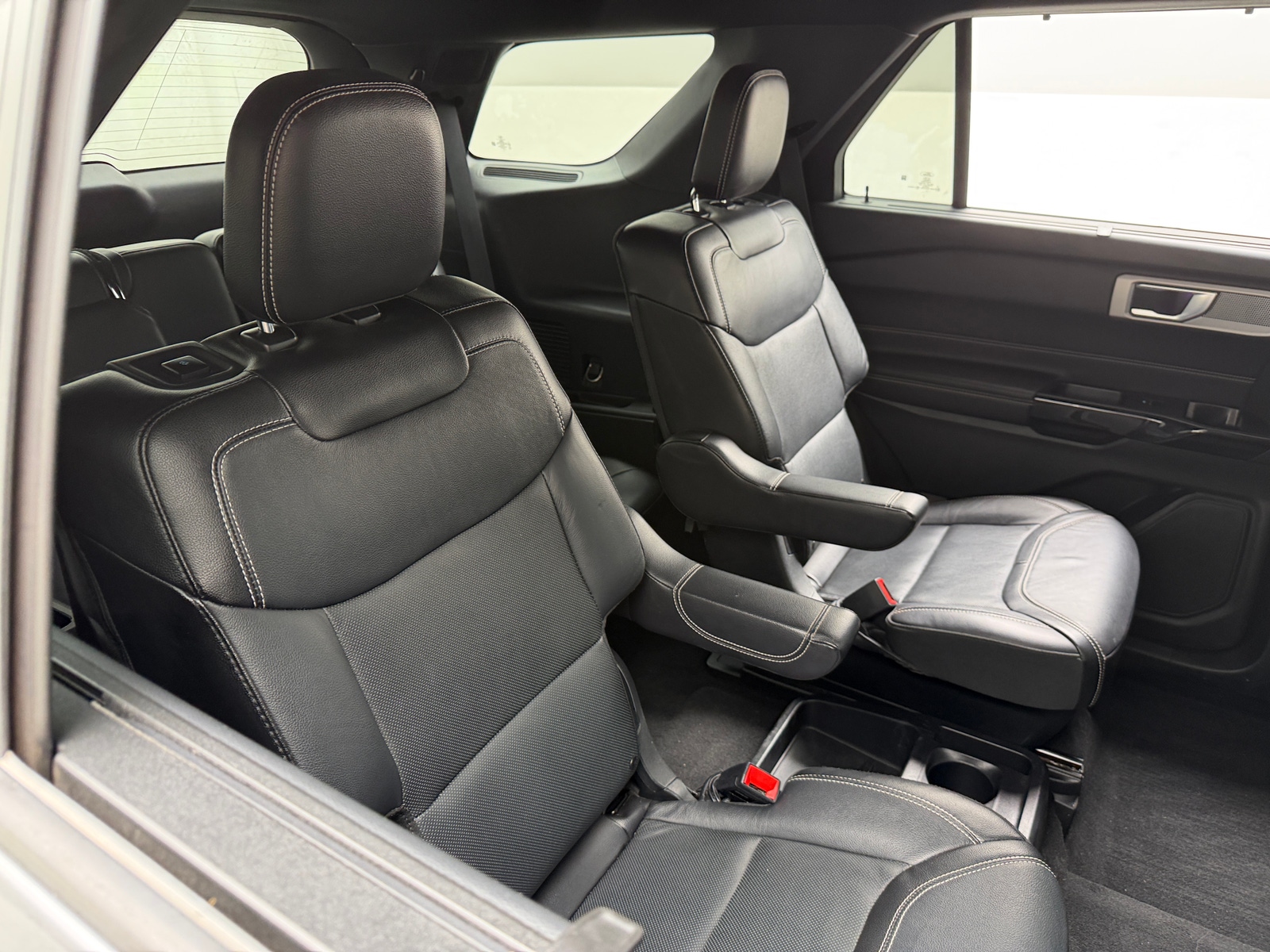 Thumbnail: 2021 Ford Explorer - 5
