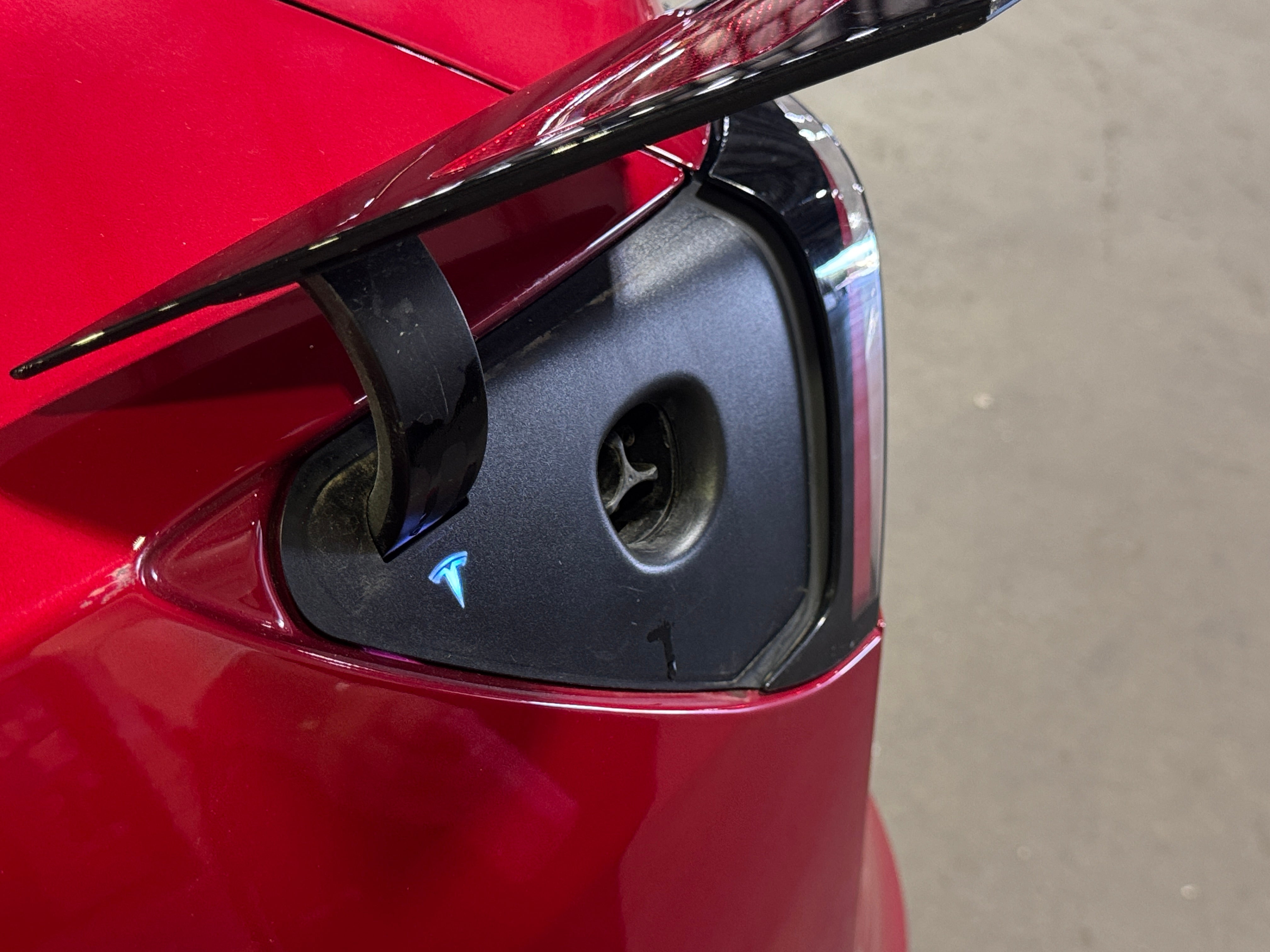 Used 2022 Tesla Model 3 Long Range with VIN 5YJ3E1EB2NF274646 for sale in Auburn, WA