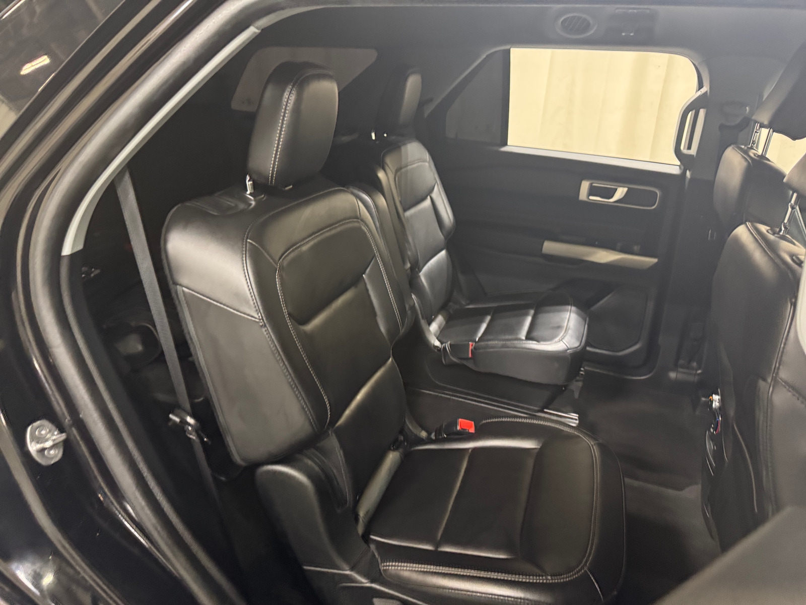 Thumbnail: 2022 Ford Explorer - 5