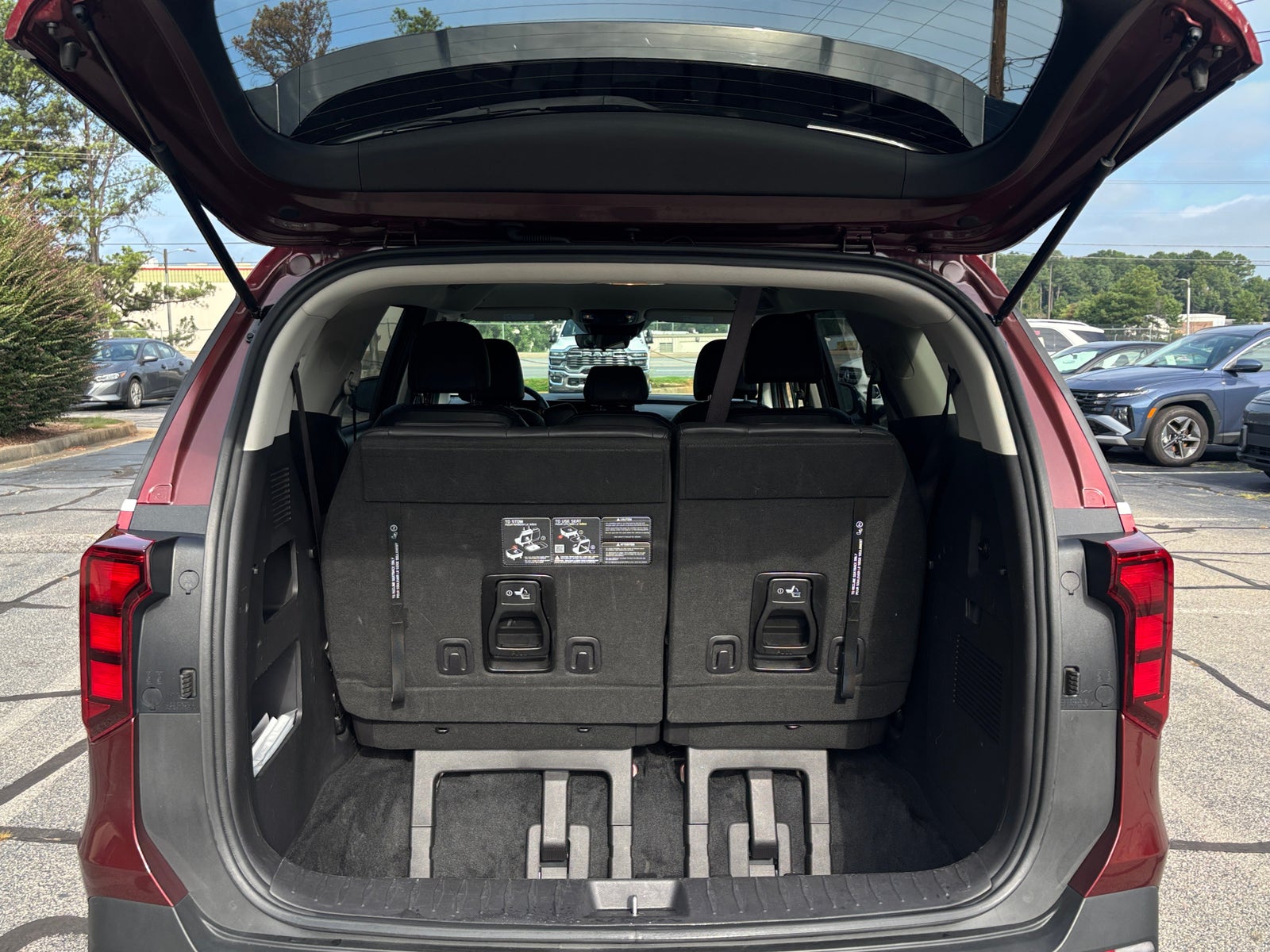 Thumbnail: 2026 Kia Carnival - 6