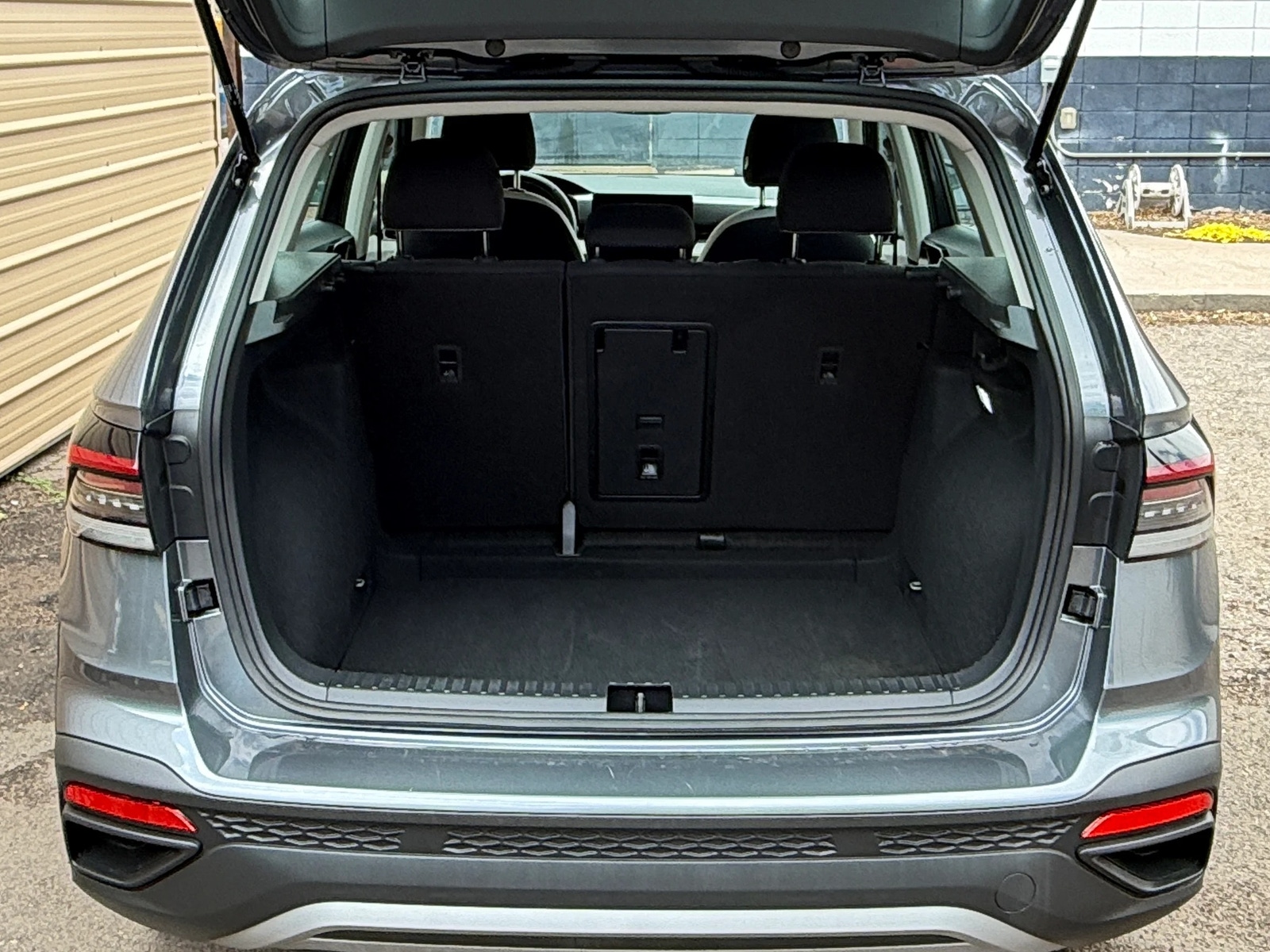 Thumbnail: 2026 Volkswagen Taos - 6