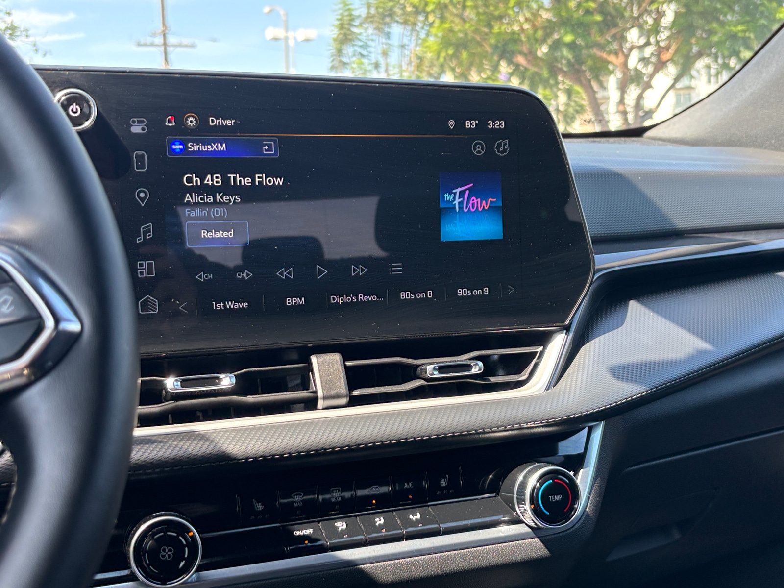 Thumbnail: 2025 Chevrolet Equinox - 4