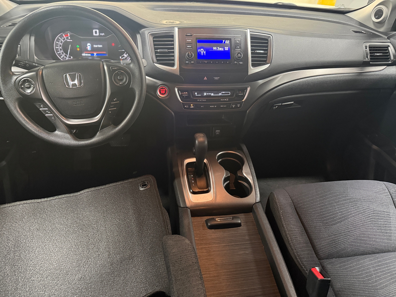 Thumbnail: 2017 Honda Pilot - 3