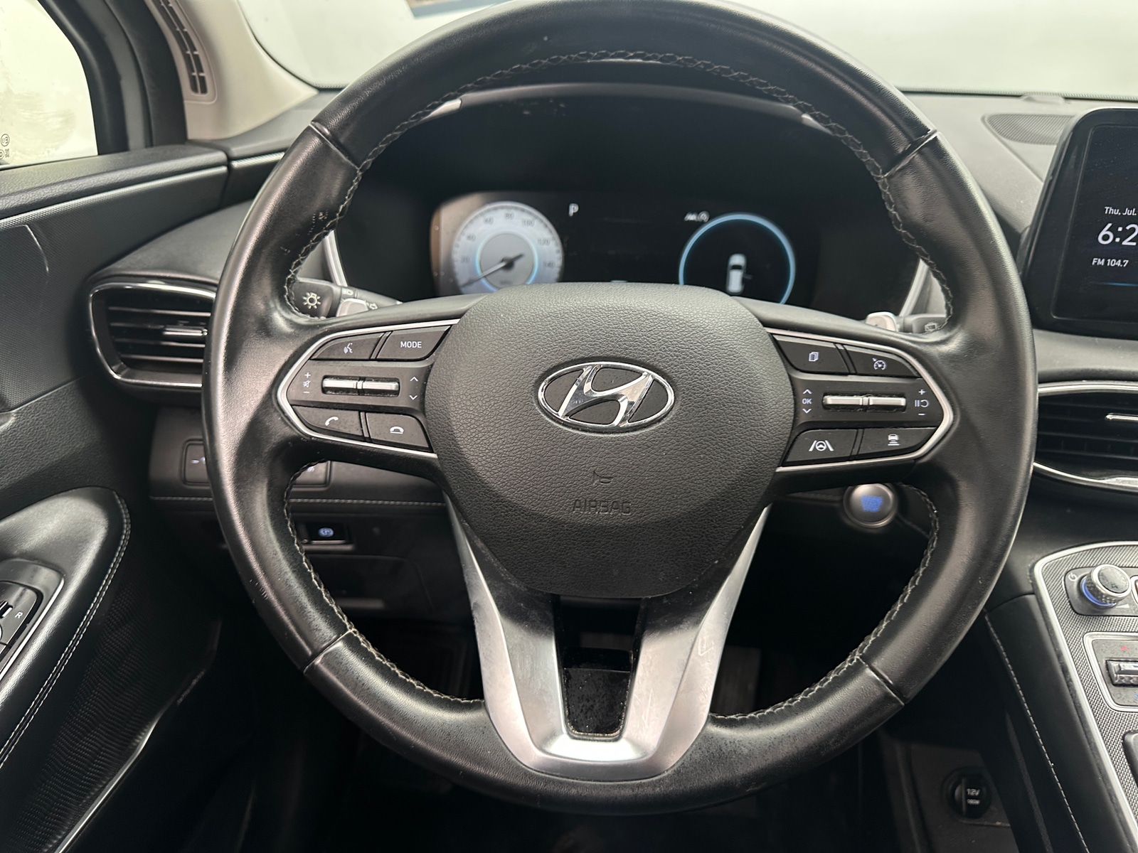 Thumbnail: 2022 Hyundai Santa Fe - 4