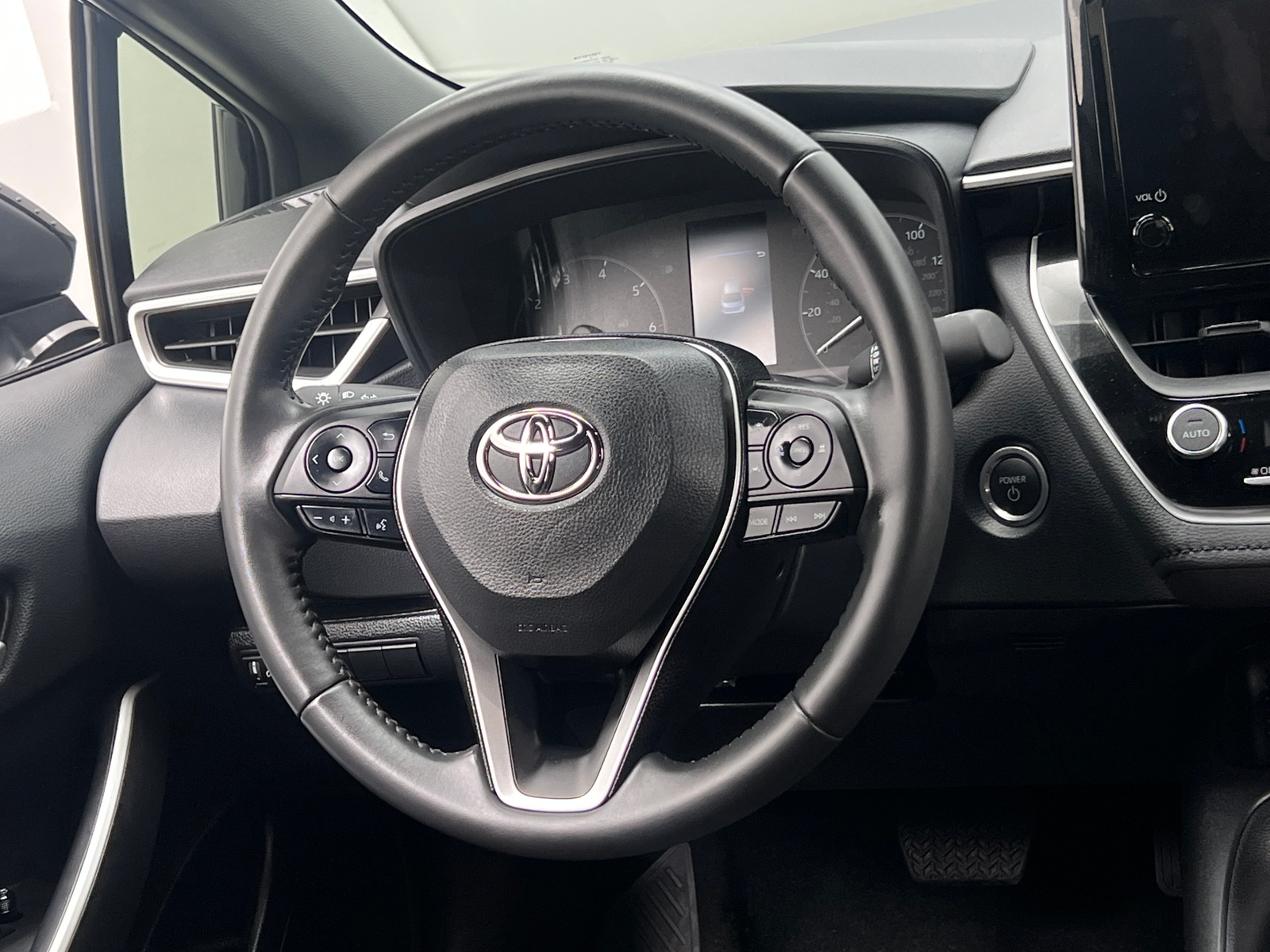 Thumbnail: 2024 Toyota Corolla - 5
