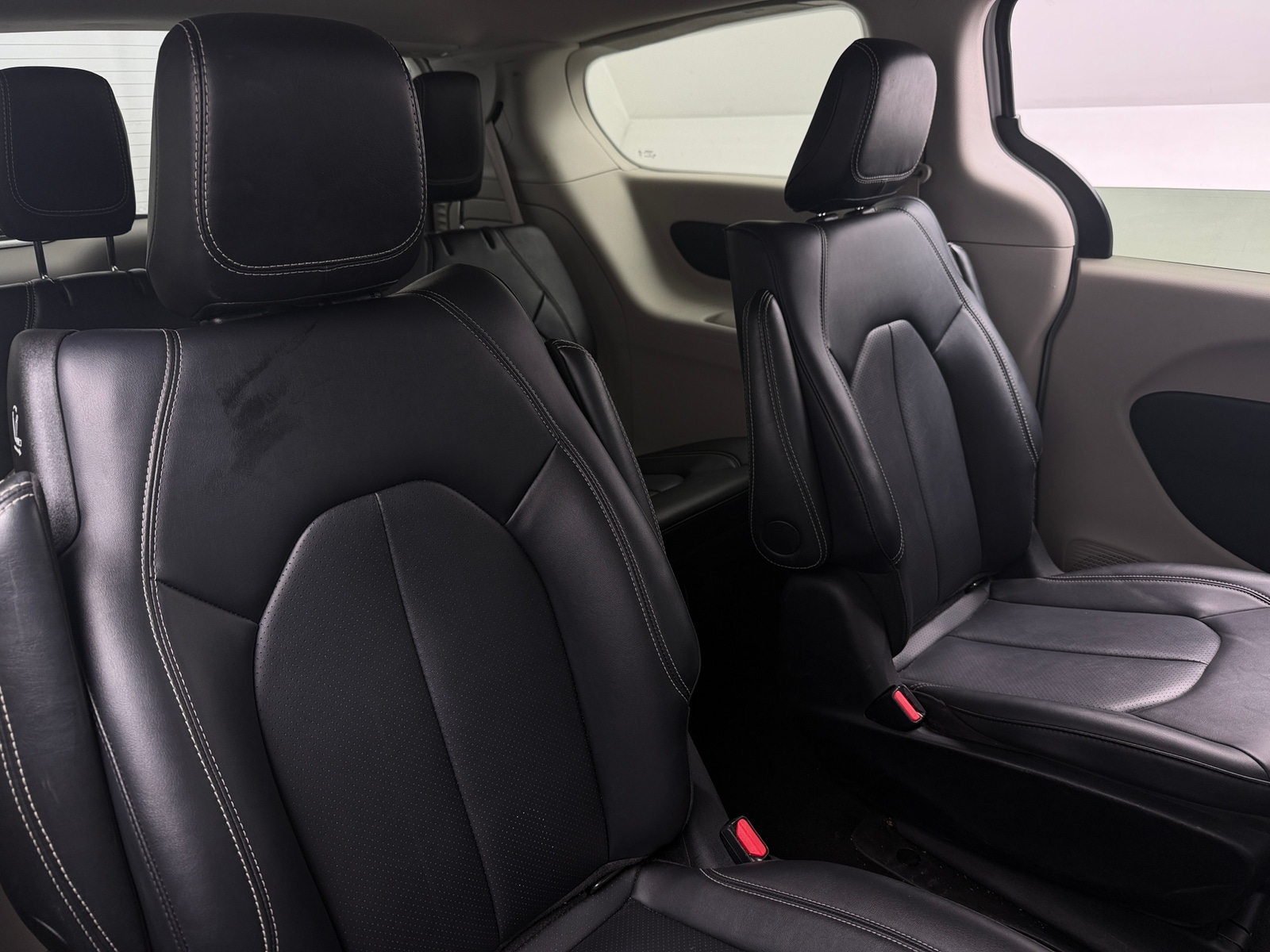 Thumbnail: 2024 Chrysler Pacifica - 5