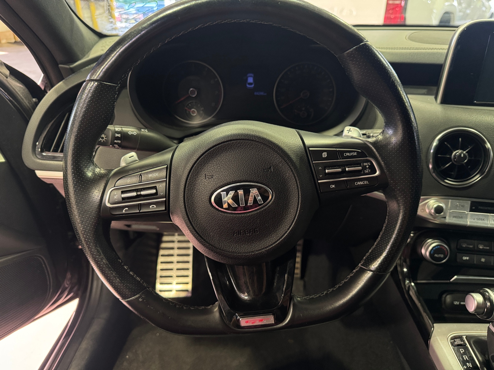 Thumbnail: 2019 Kia Stinger - 4