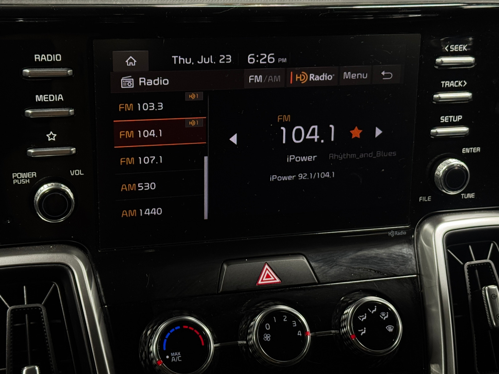Thumbnail: 2022 Kia Sorento - 4