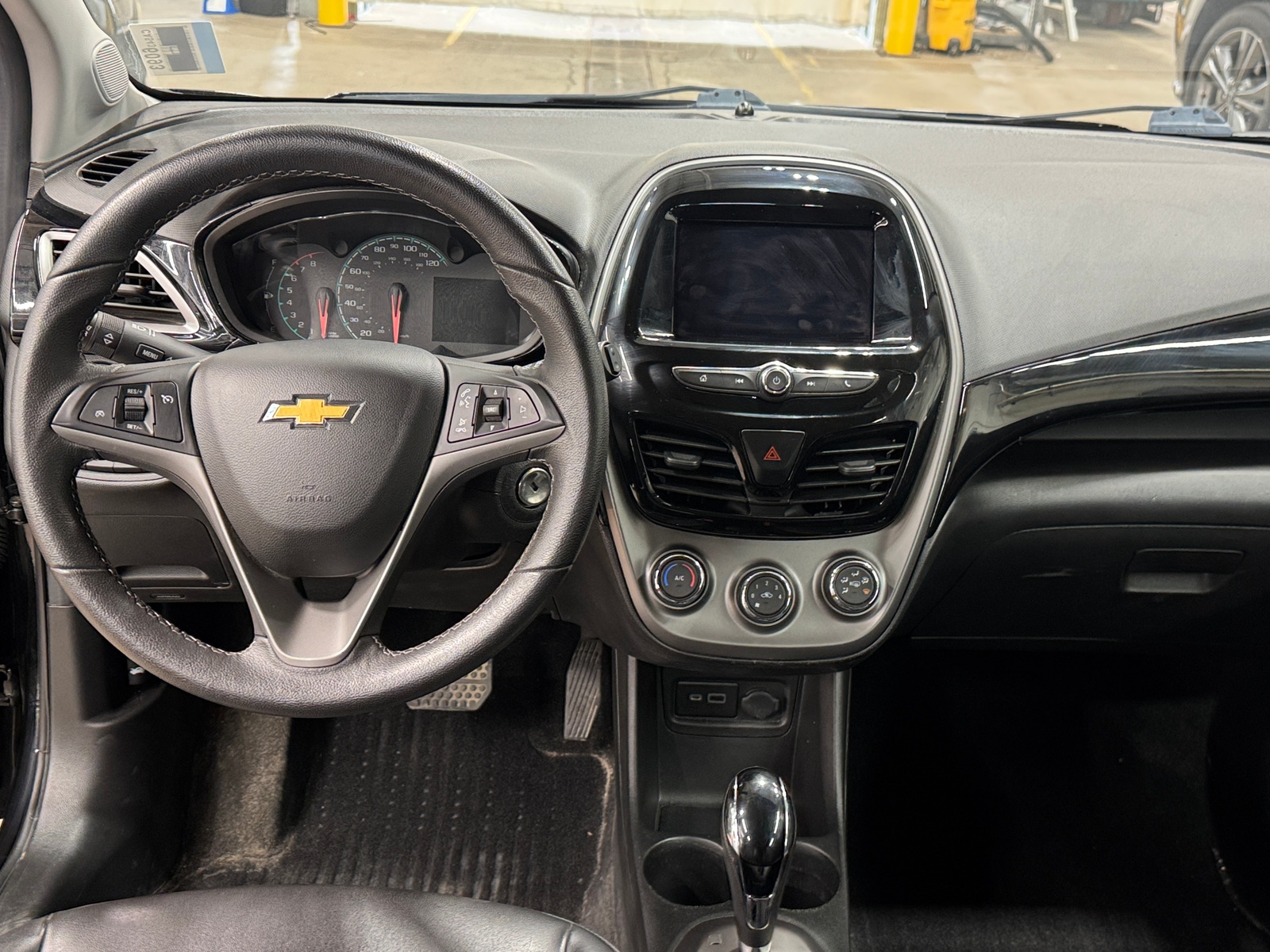 Thumbnail: 2022 Chevrolet Spark - 2
