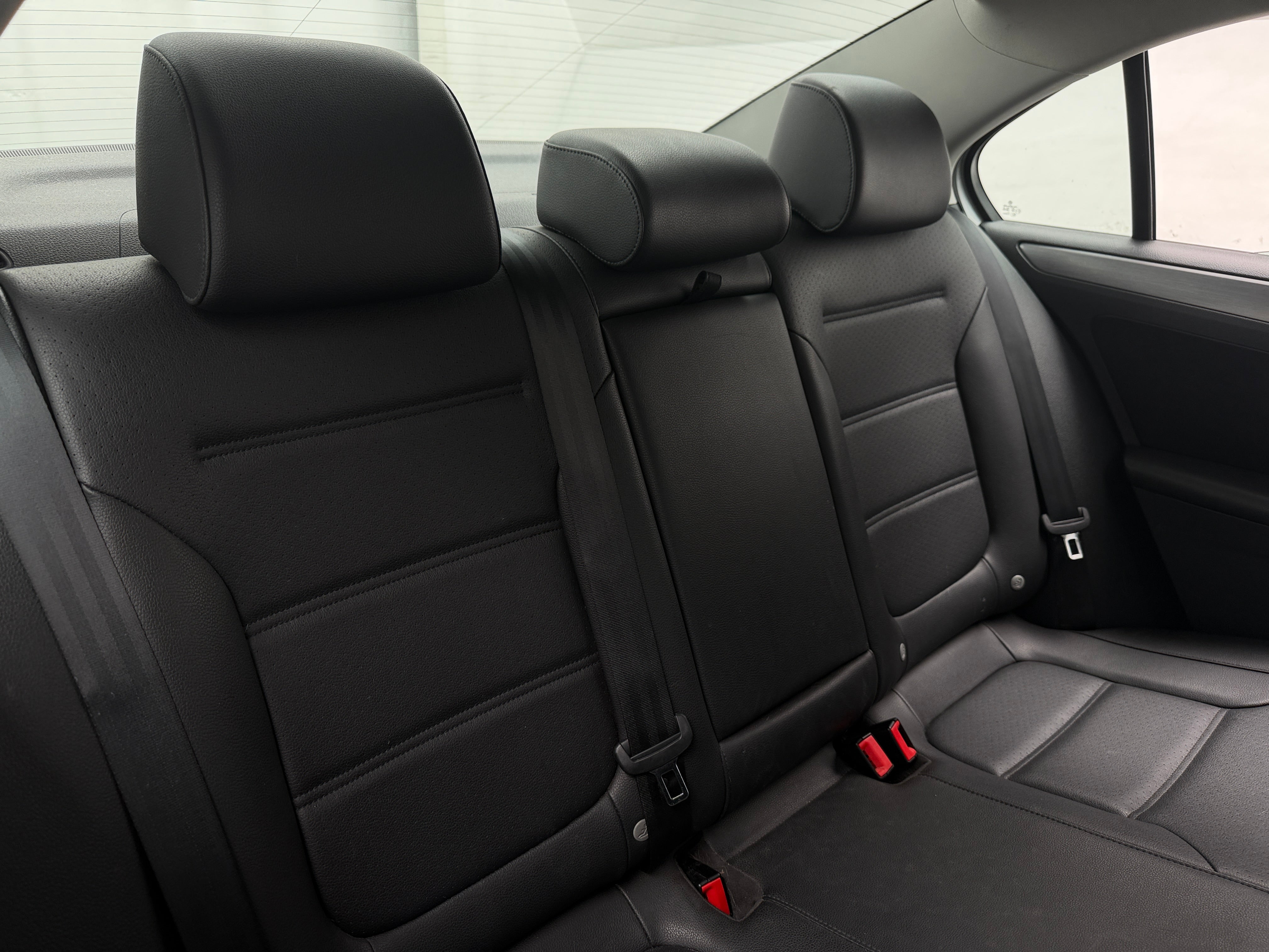 Used 2014 Volkswagen Jetta SEL with VIN 3VWL07AJ1EM381002 for sale in South Chesterfield, VA