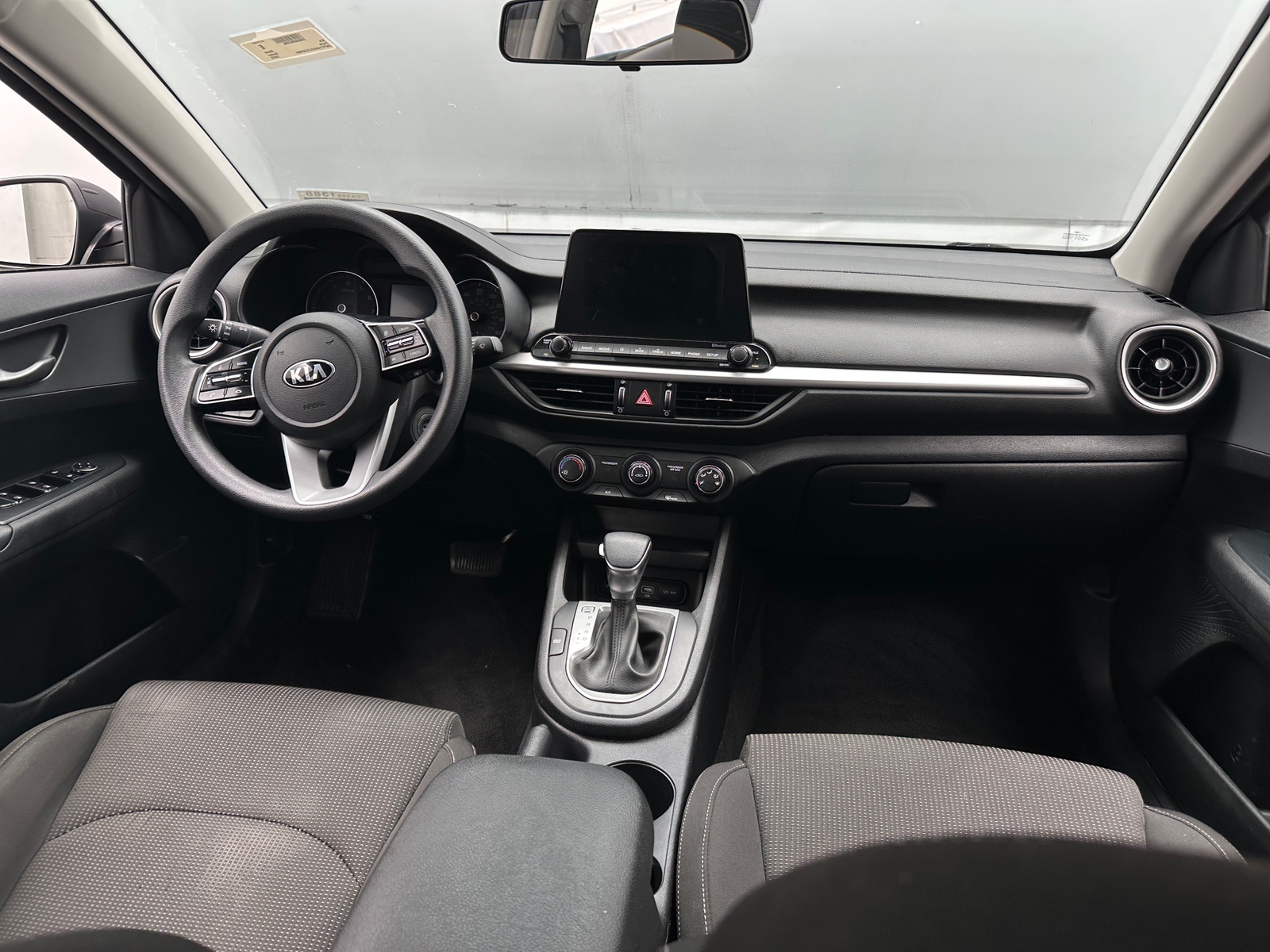 Thumbnail: 2020 Kia Forte - 3