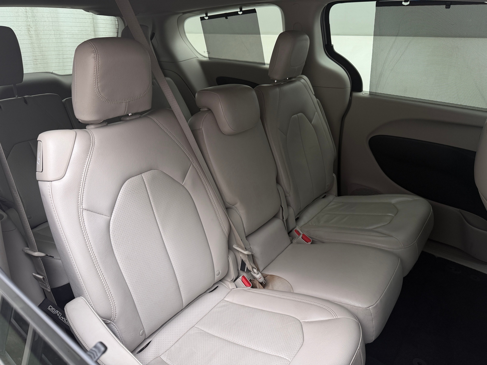 Thumbnail: 2018 Chrysler Pacifica - 5