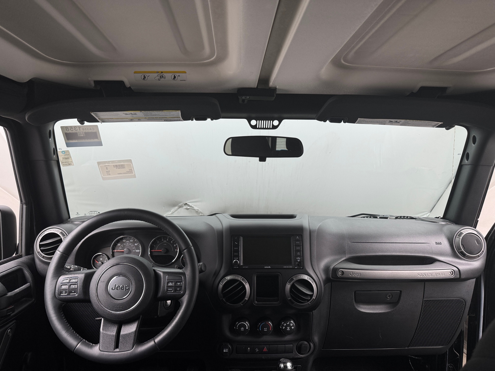 Thumbnail: 2017 Jeep Wrangler - 3