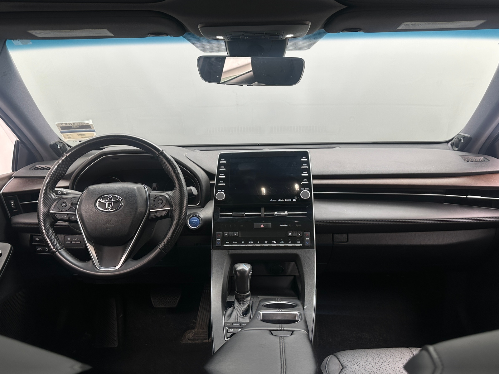 Thumbnail: 2022 Toyota Avalon - 2