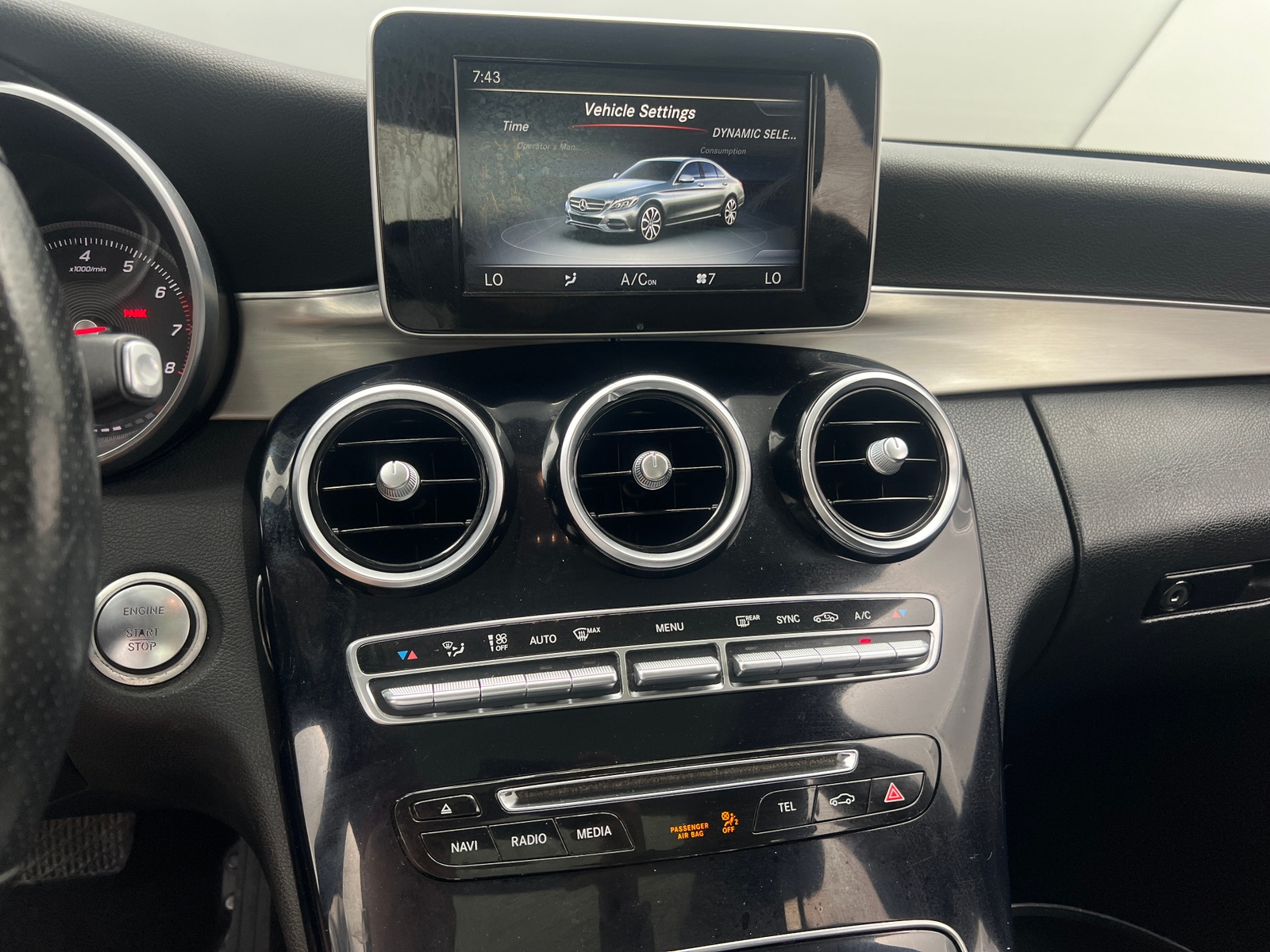 Thumbnail: 2017 Mercedes-Benz C-Class - 3