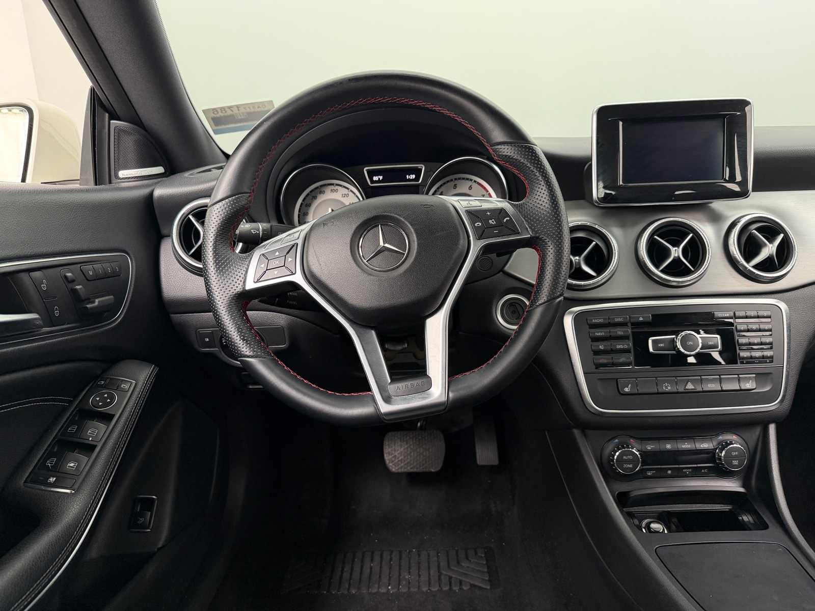 Thumbnail: 2014 Mercedes-Benz CLA - 4
