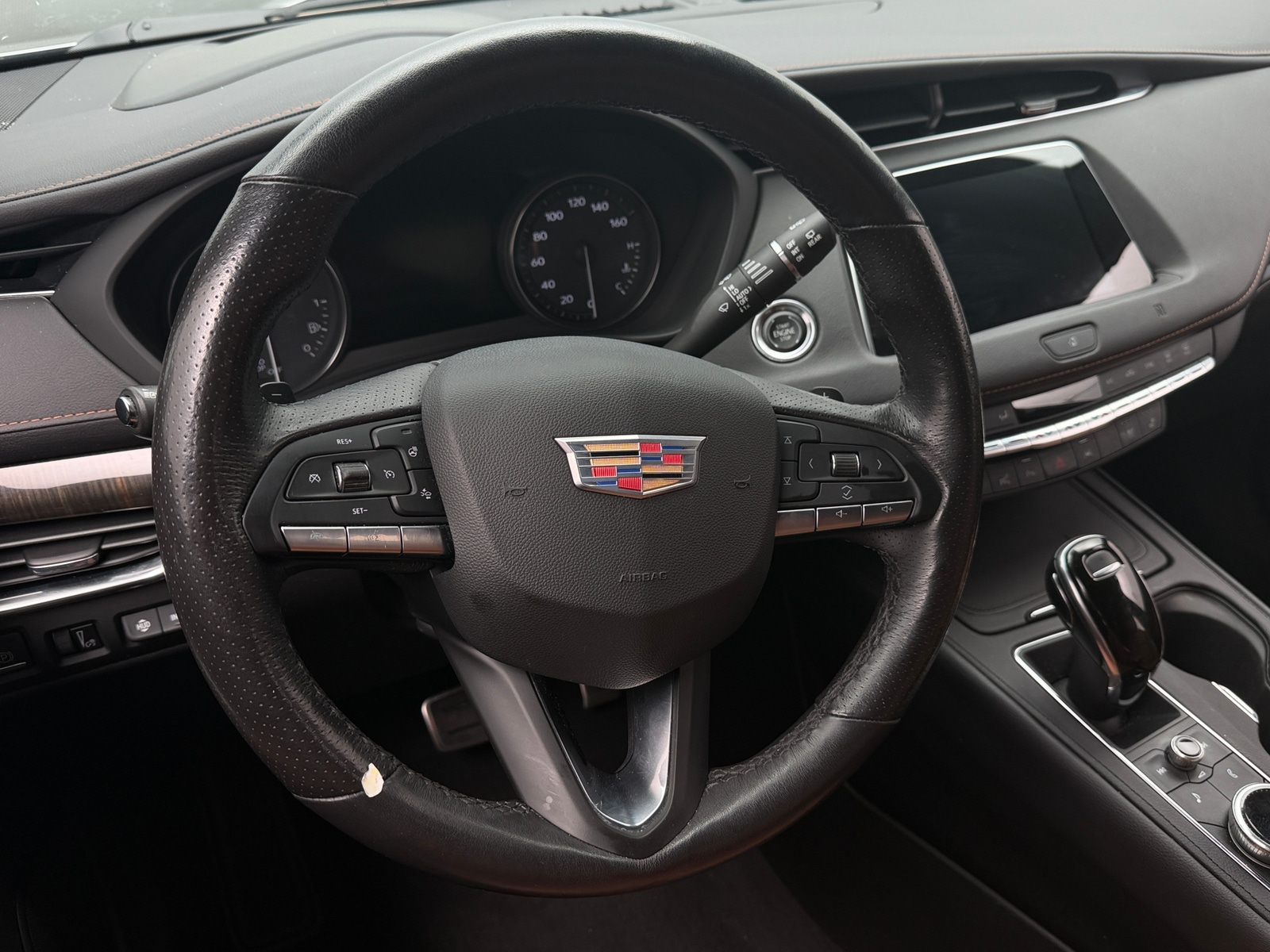 Thumbnail: 2021 Cadillac XT4 - 4