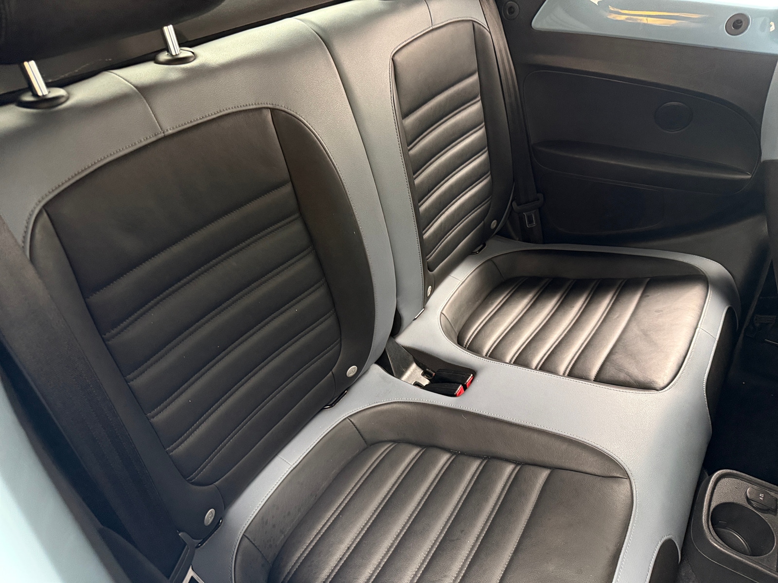 Thumbnail: 2013 Volkswagen Beetle - 6