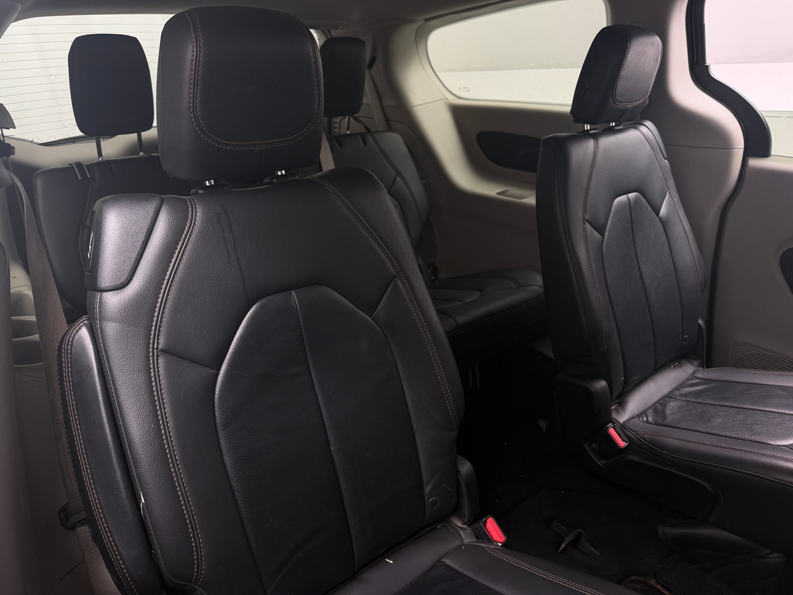 Thumbnail: 2017 Chrysler Pacifica - 5