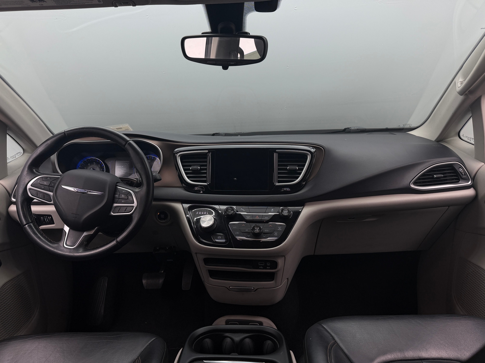 Thumbnail: 2017 Chrysler Pacifica - 2
