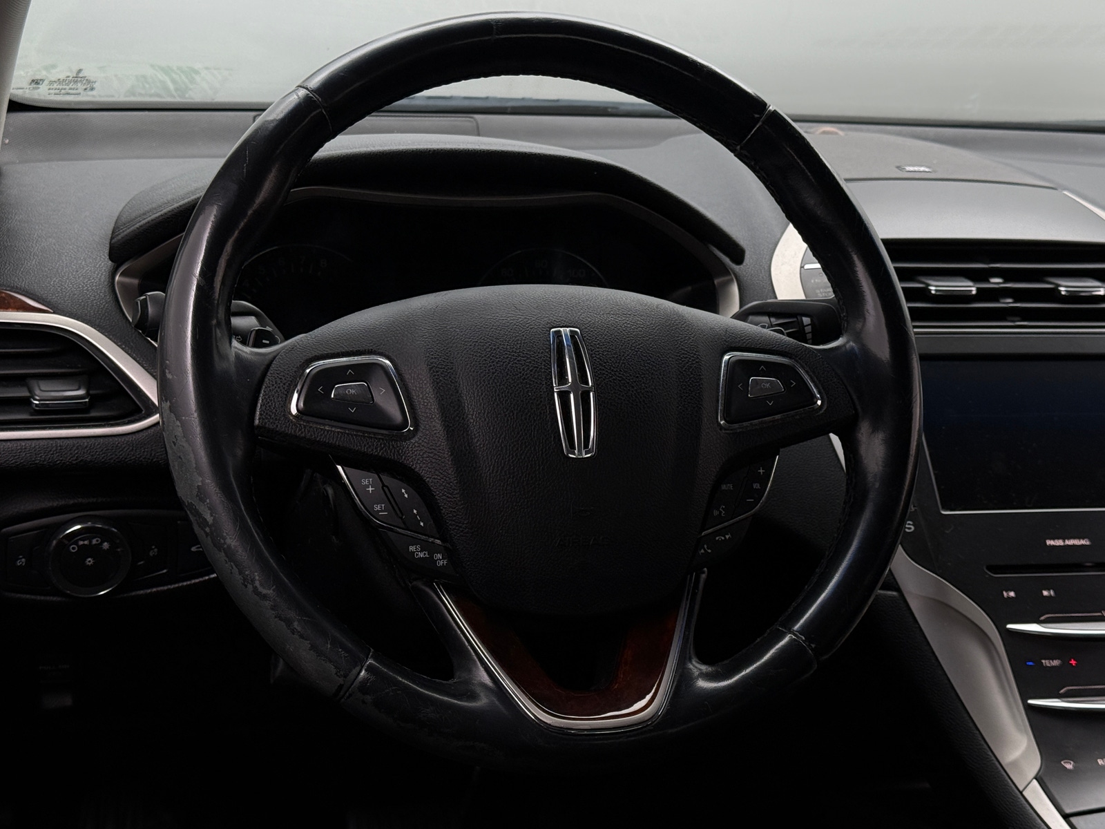 Thumbnail: 2016 Lincoln MKZ - 4