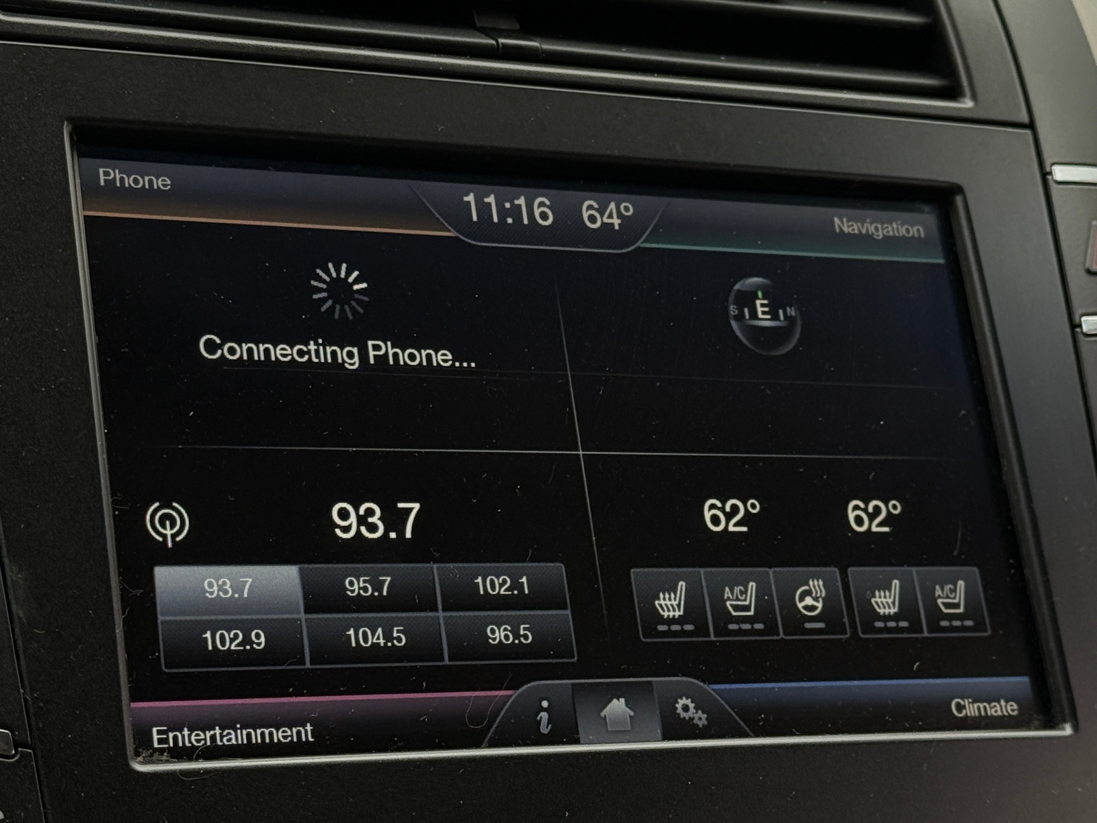 Thumbnail: 2016 Lincoln MKZ - 3