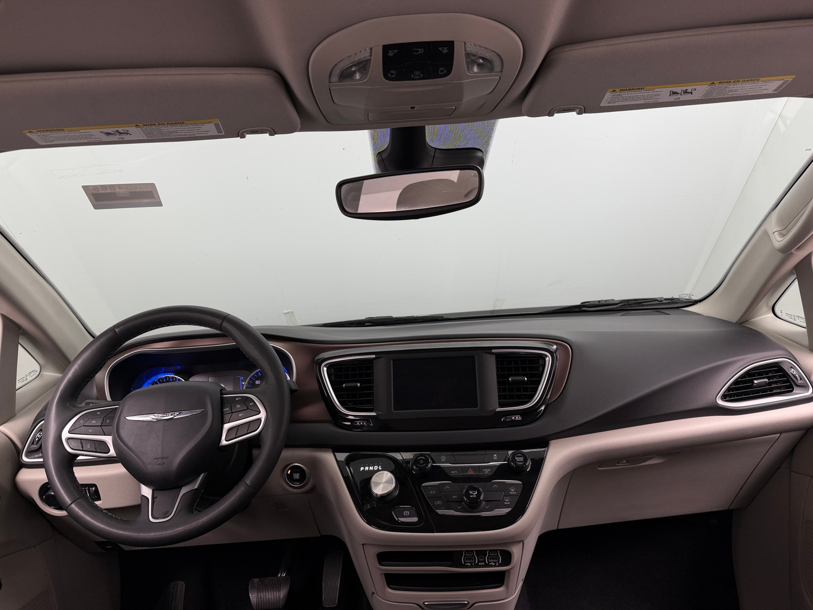 Thumbnail: 2023 Chrysler Voyager - 3