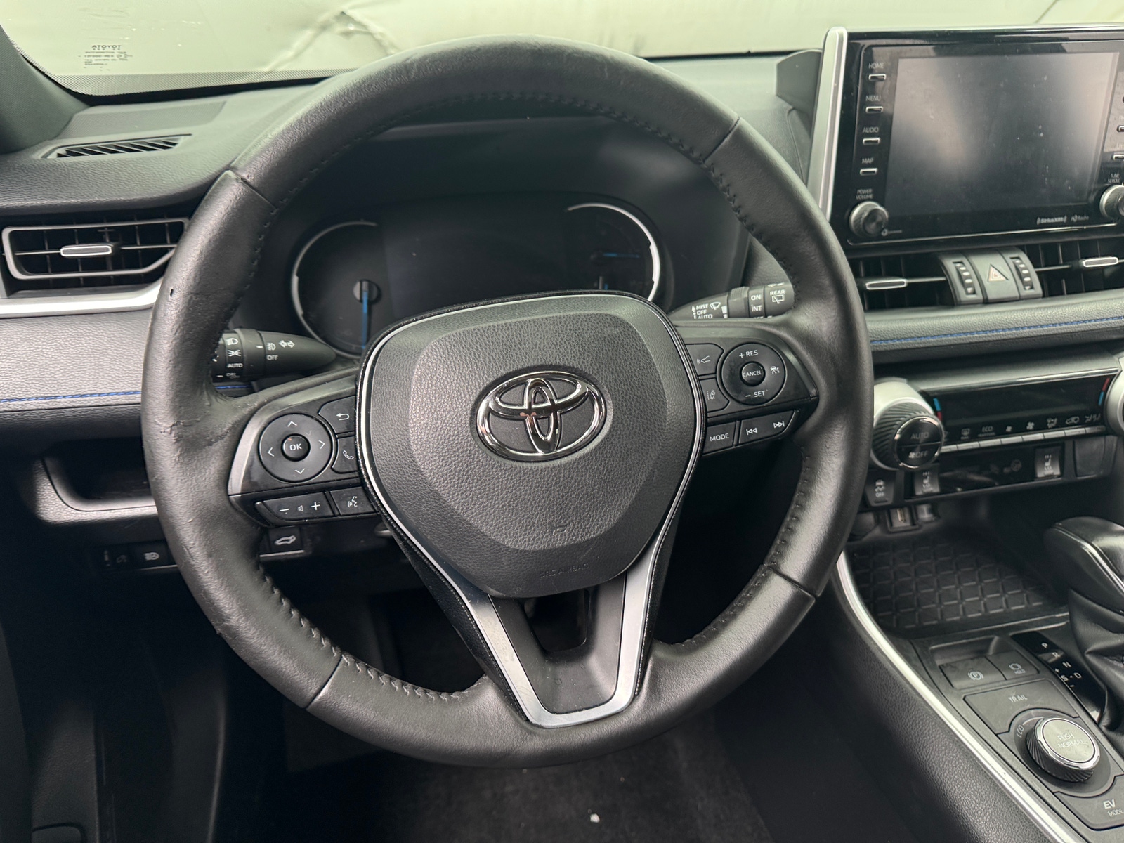 Thumbnail: 2020 Toyota RAV4 - 4