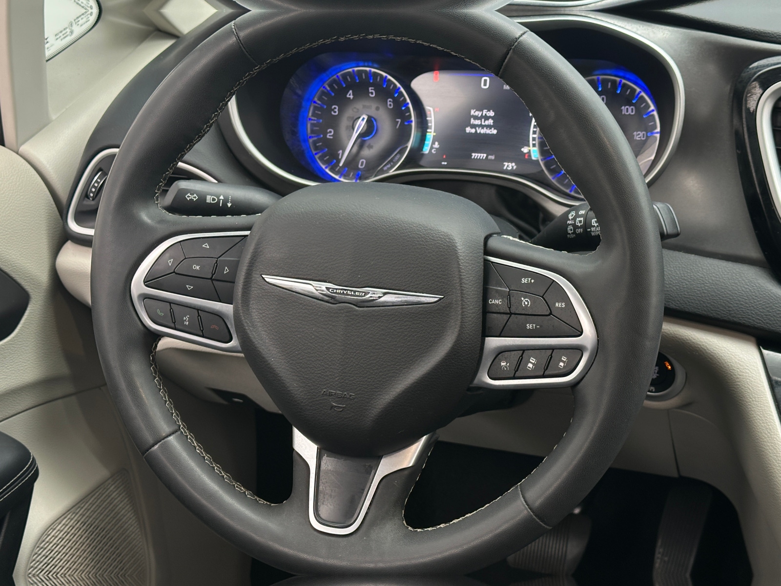 Thumbnail: 2024 Chrysler Pacifica - 4