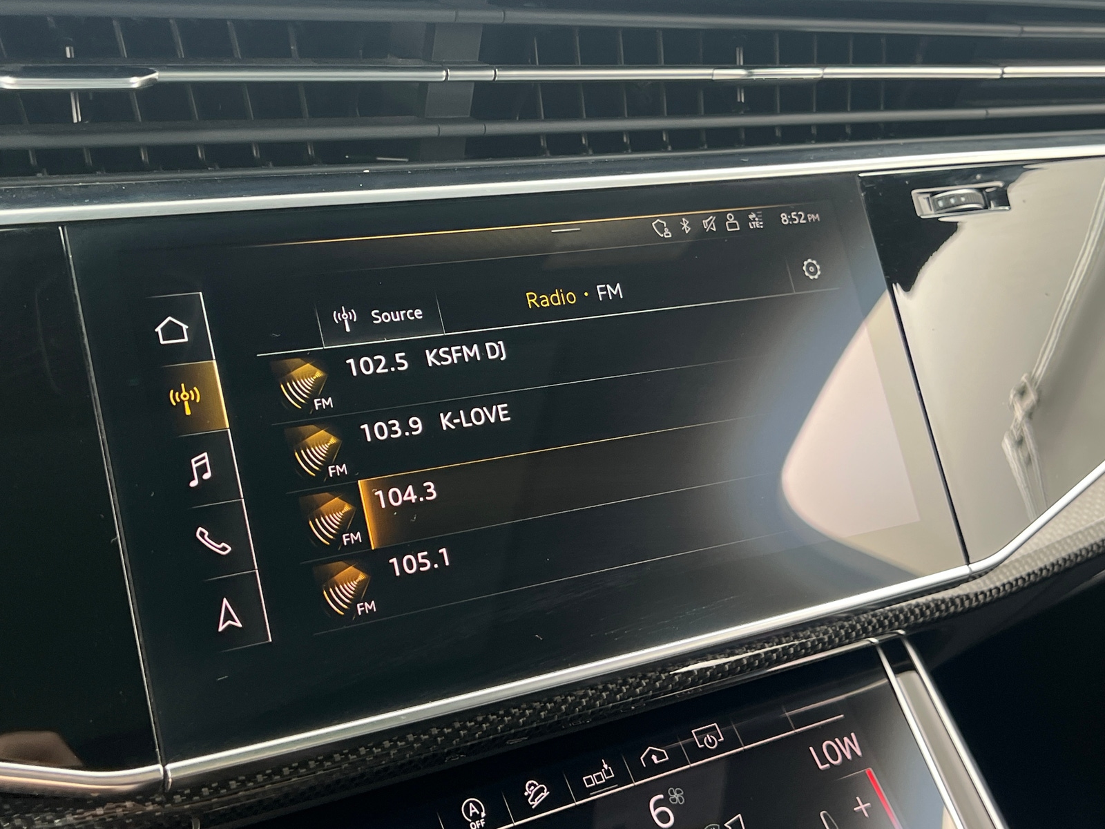 Thumbnail: 2020 Audi SQ7 - 3