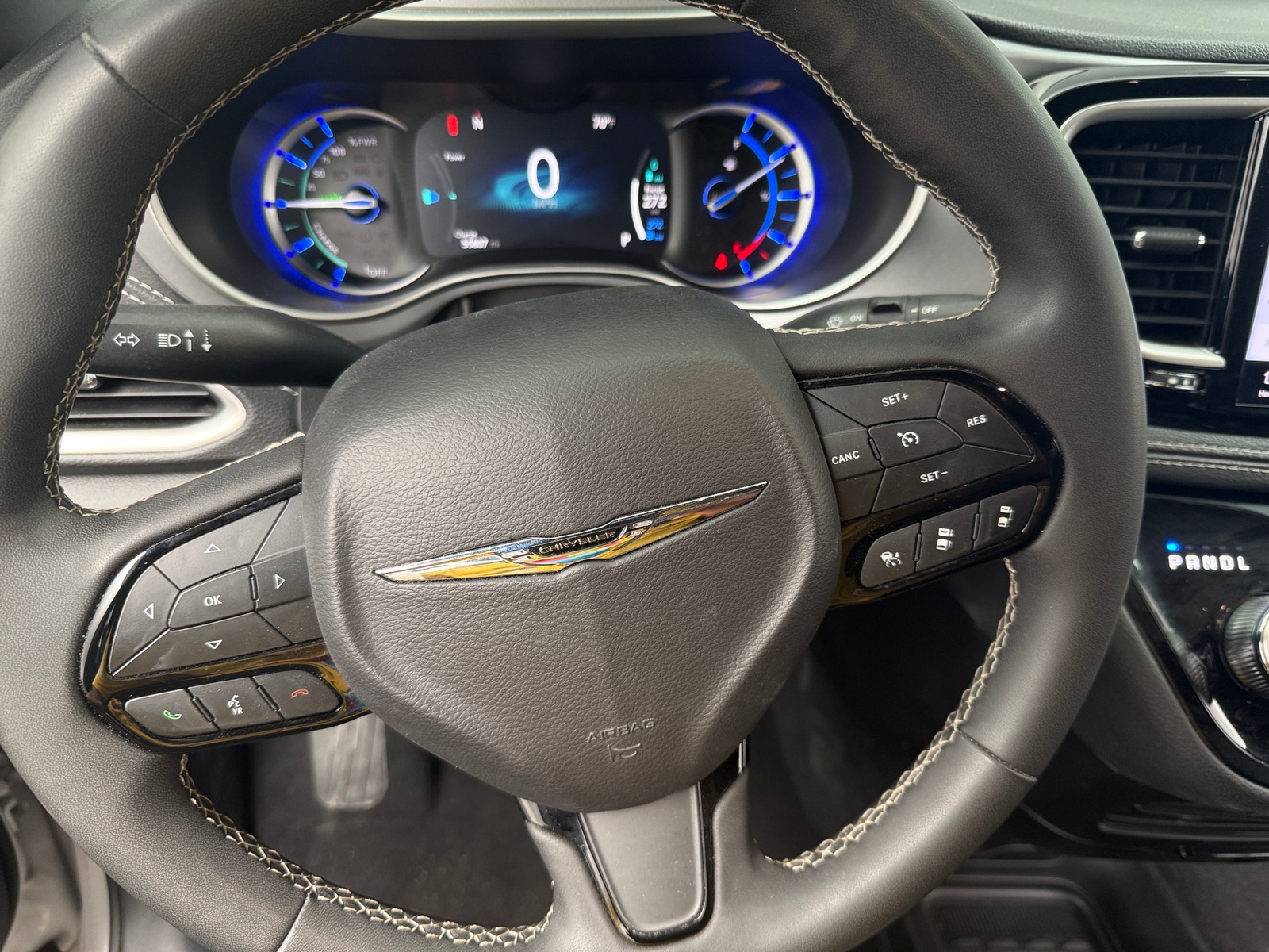 Thumbnail: 2024 Chrysler Pacifica - 4