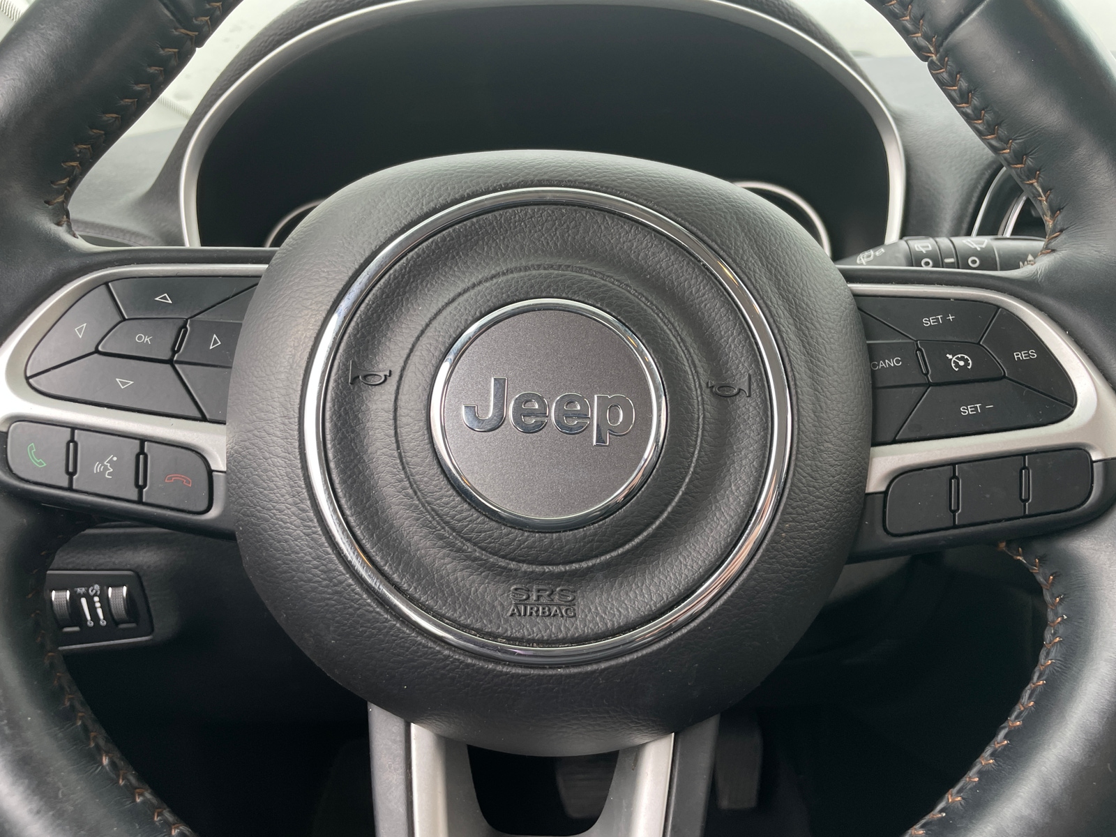 Thumbnail: 2018 Jeep Compass - 4