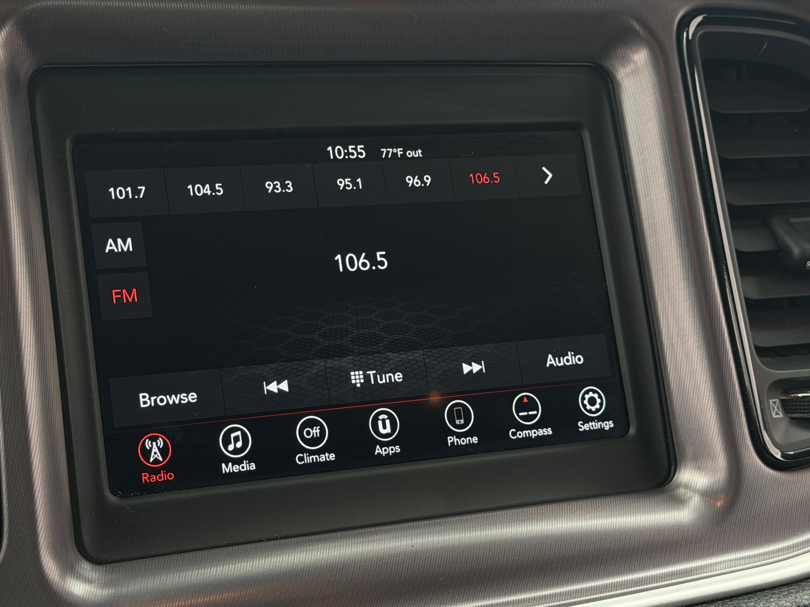 Thumbnail: 2019 Dodge Challenger - 3